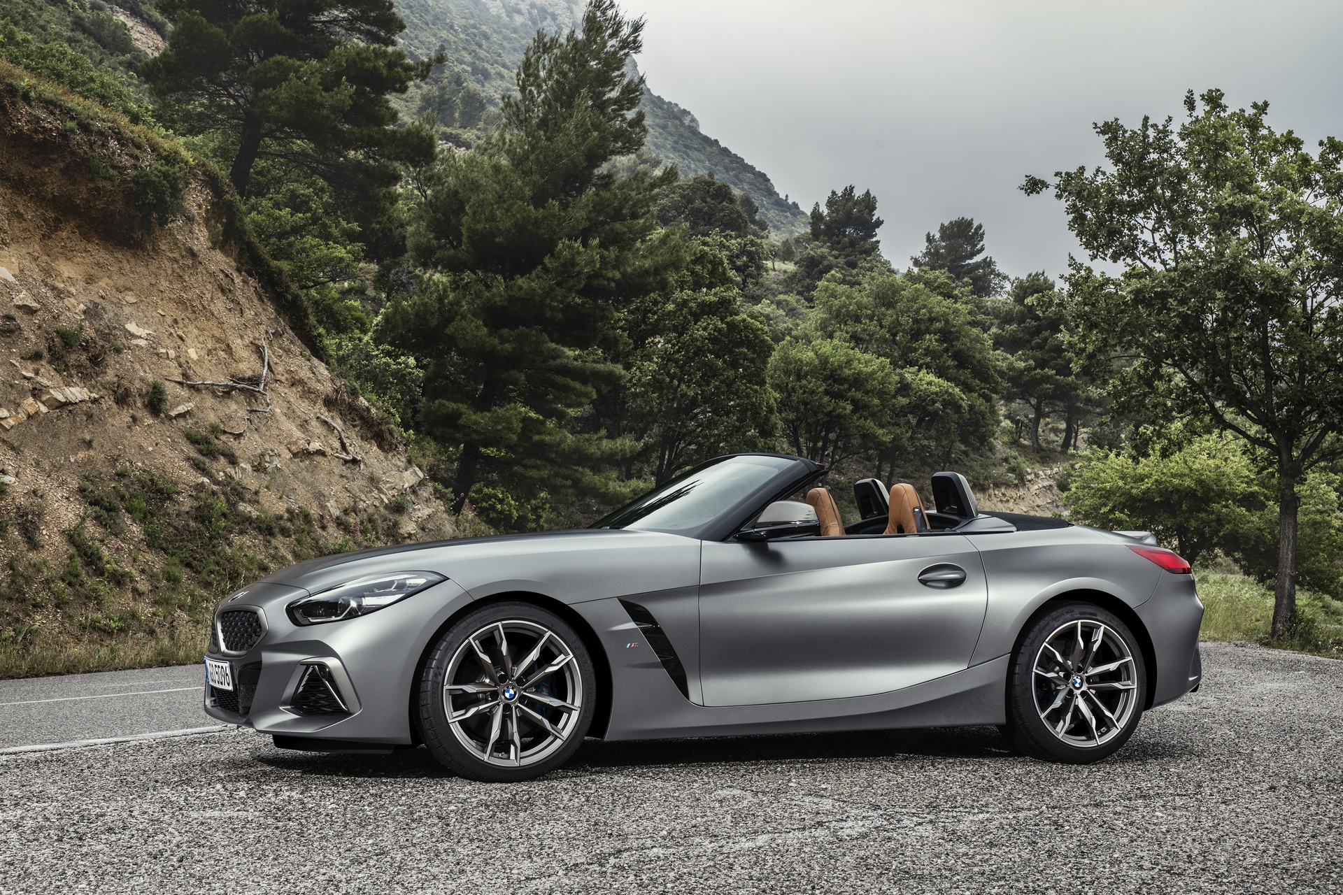 2019-BMW-Z4-UK-16 2019 Z4 Arrives In BMW’s UK Showrooms Priced From £36,990