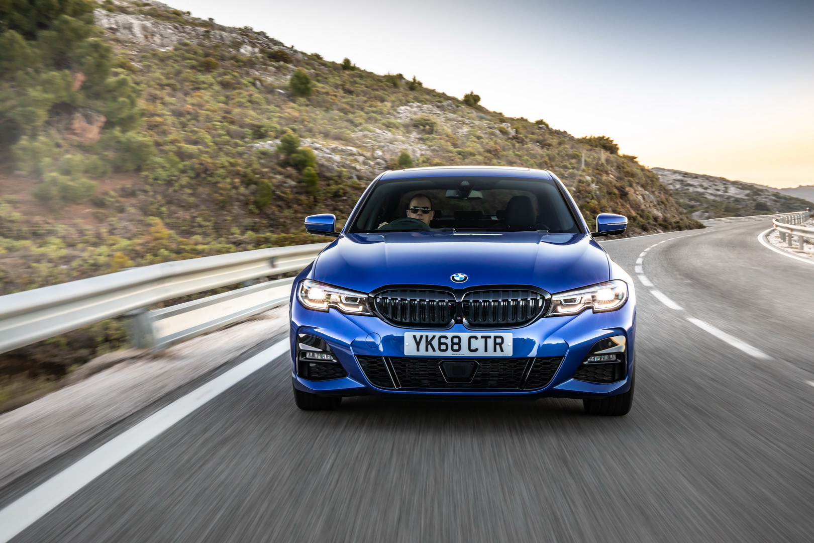 2019 bmw 3-series 27 BMW’s All-New 3-Series Will Cost You At Least £33,610 In The UK