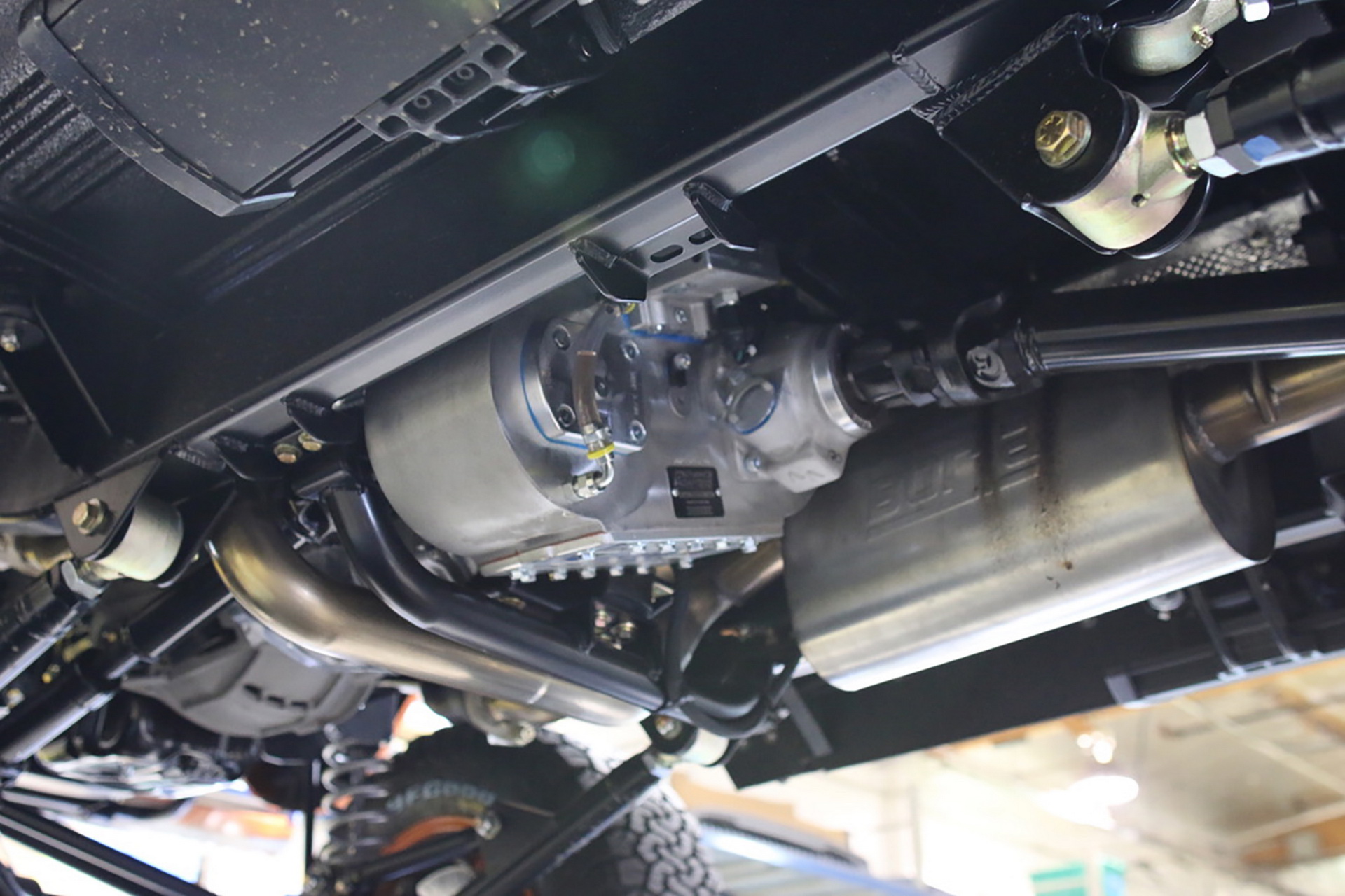 Ford_Bronco_ICON_Old_School_27 Want A Fresh ICON Ford Bronco But Can’t Wait For 2 Years? Here’s Your Chance