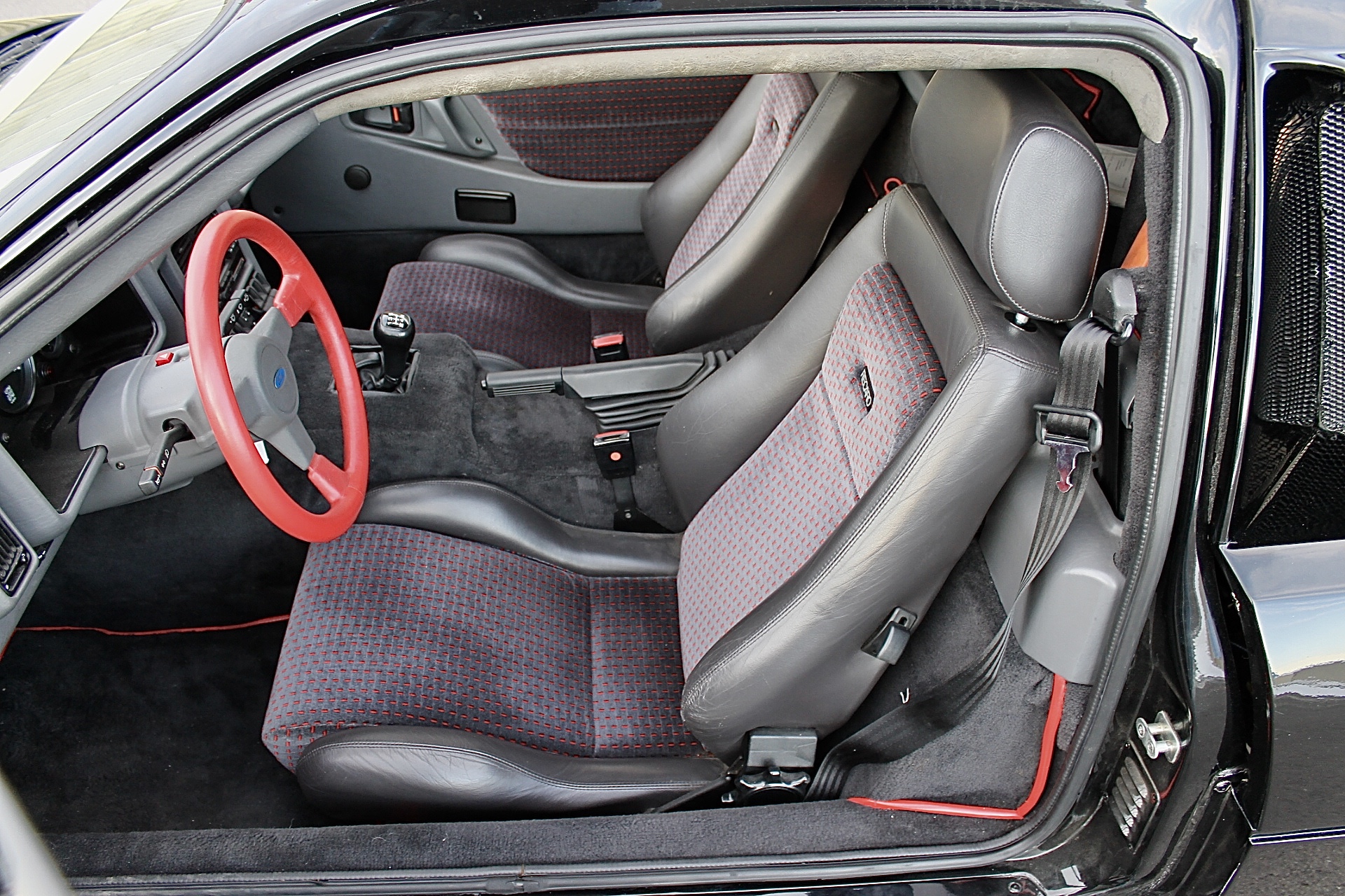 Ford-RS200-30 Low-Mileage, 350 HP Ford RS200 Is A True Street-Legal Rally Car