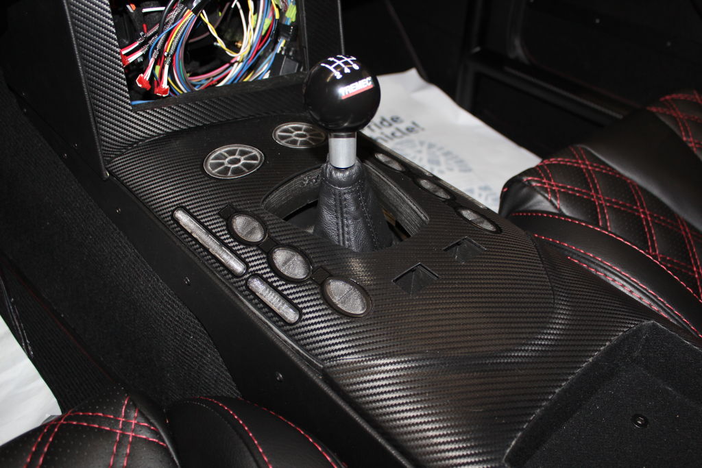 Ford-Mustang-Manticore-09 Custom 1969 Mustang Gets An Interior Straight From The Future – And 785 HP