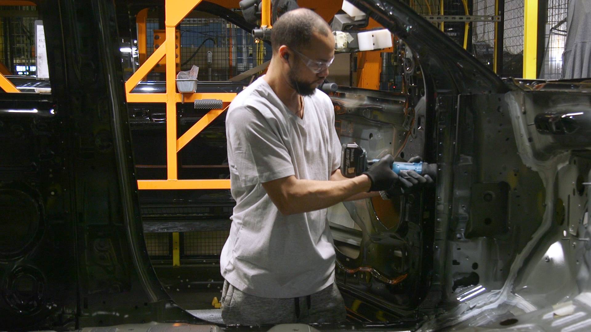 Ford Kentucky Truck Plant 17 Ford Boosts Expedition, Lincoln Navigator Production By 20 Percent On Surging Demand