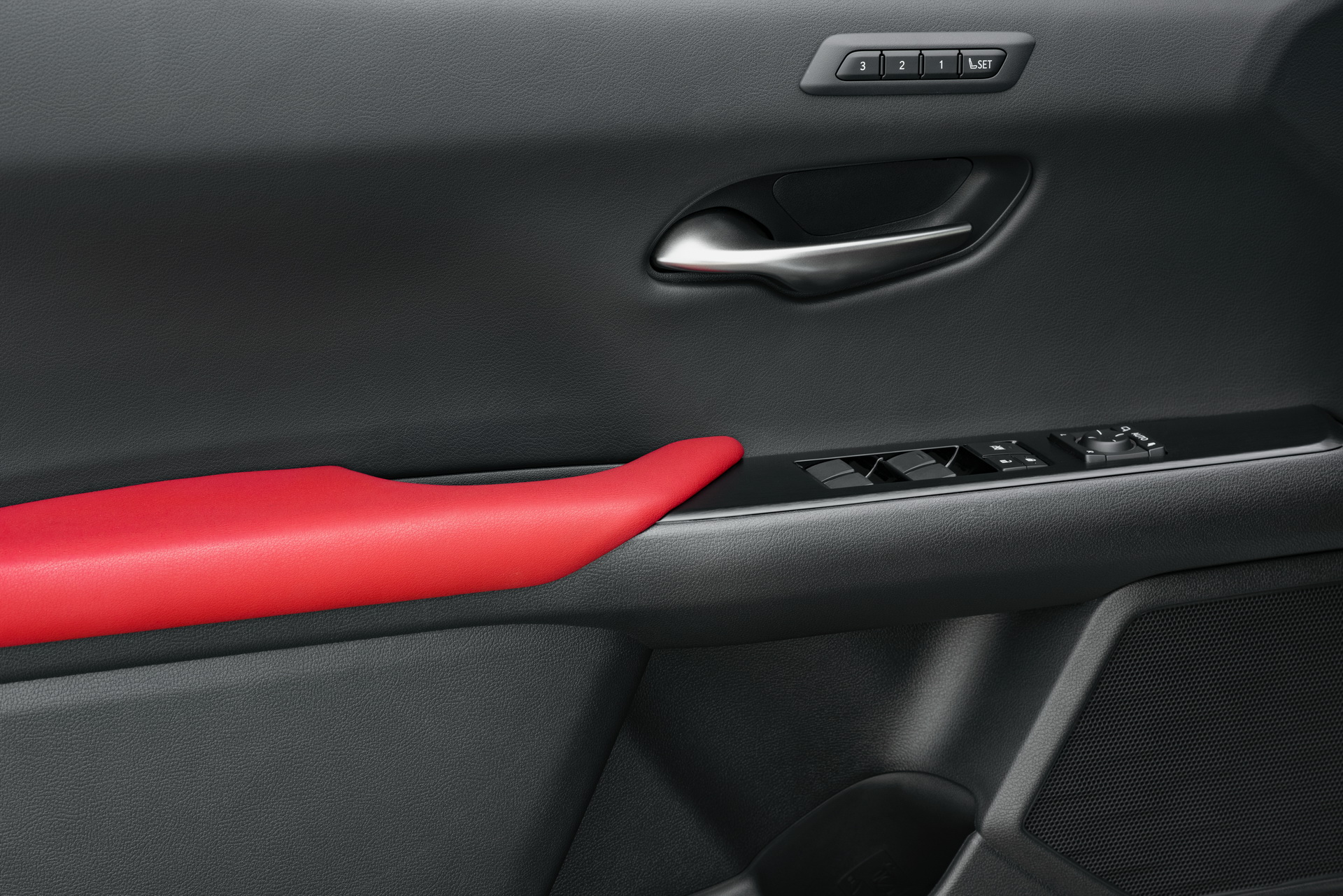 2019-lexus-ux-250h-40 Lexus Details Europe’s UX Subcompact SUV In Massive Gallery