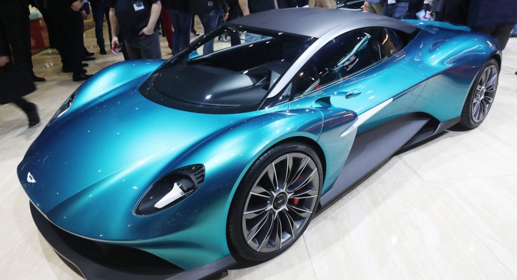  Aston Martin Vanquish Vision Concept Is A McLaren 720S And Ferrari F8 Tributo Rival