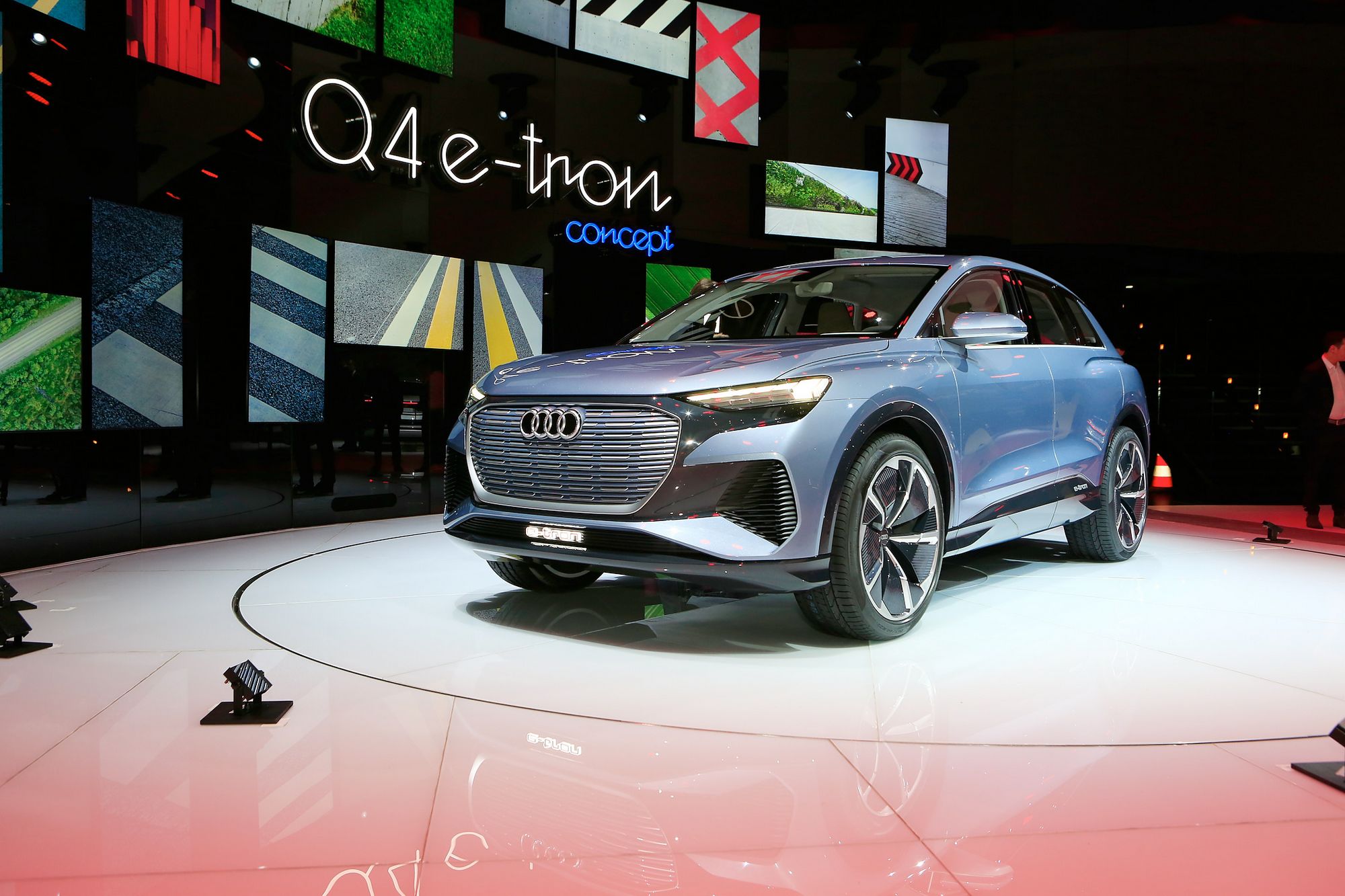 Audi-Q4-e-tron-Concept-10 Audi Q4 e-Tron Concept Previews Upcoming All-Electric Compact SUV