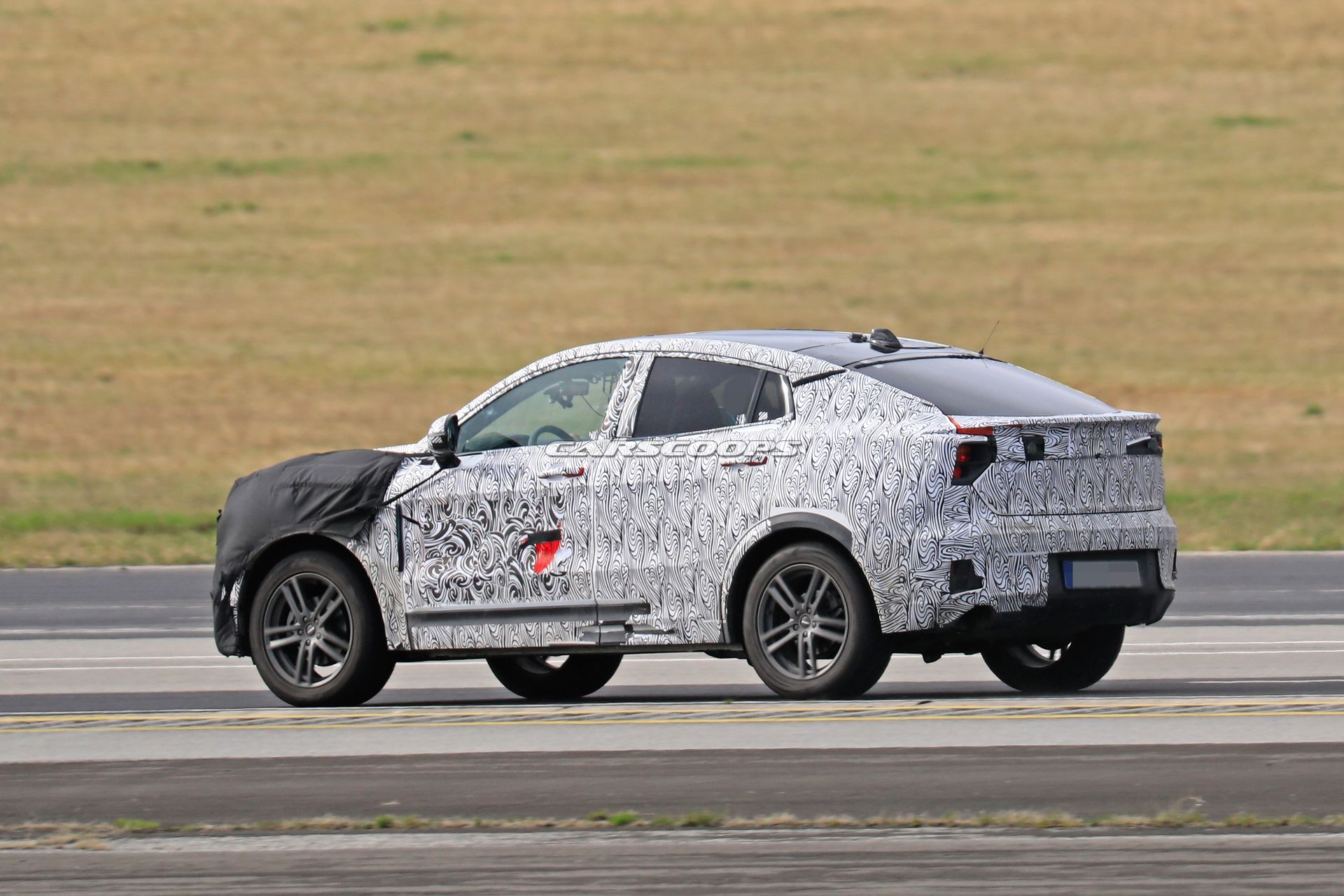 Lynk-And-Co-01-Coupe-9 Lynk & Co 05 SUV Coupe Set To Become The Sportier Sibling Of The 01