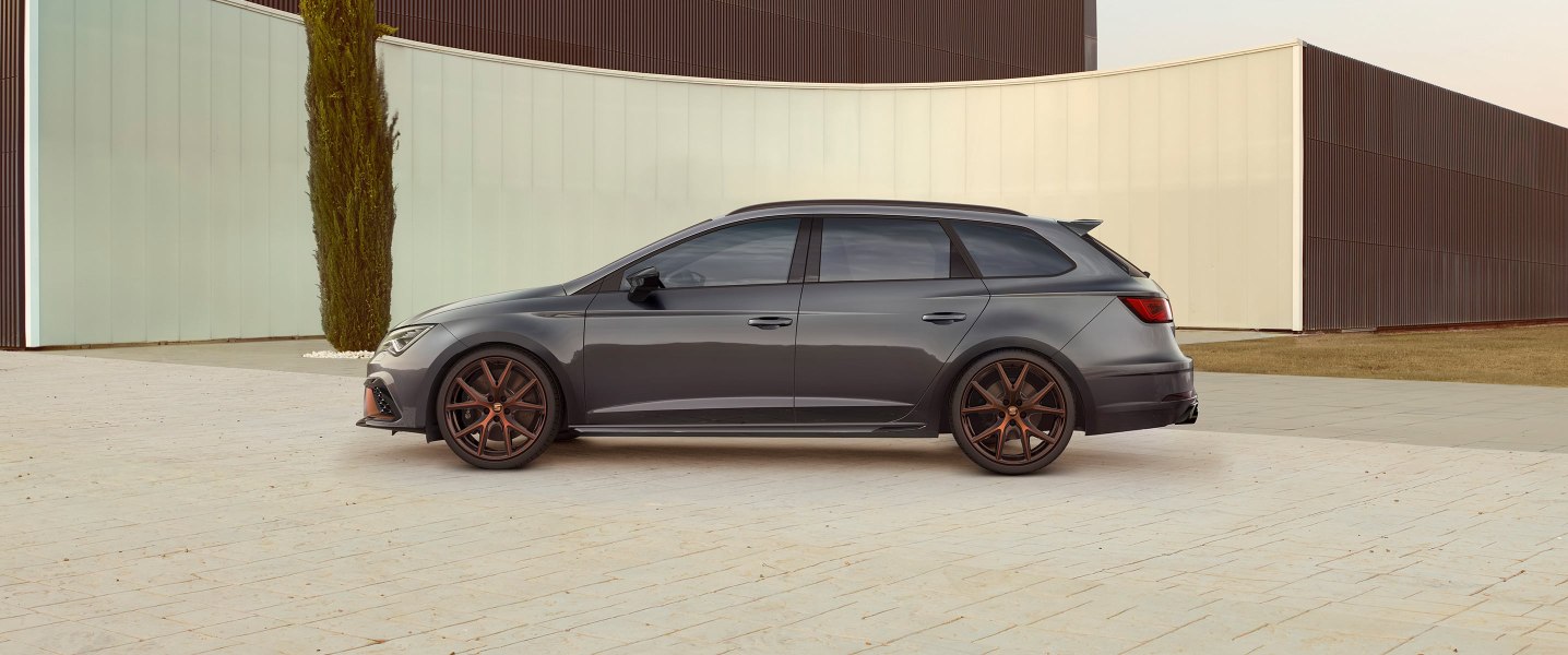2019 leon cupra r st 8 New Leon Cupra R ST Doesn’t Want To Be Called A Seat Anymore