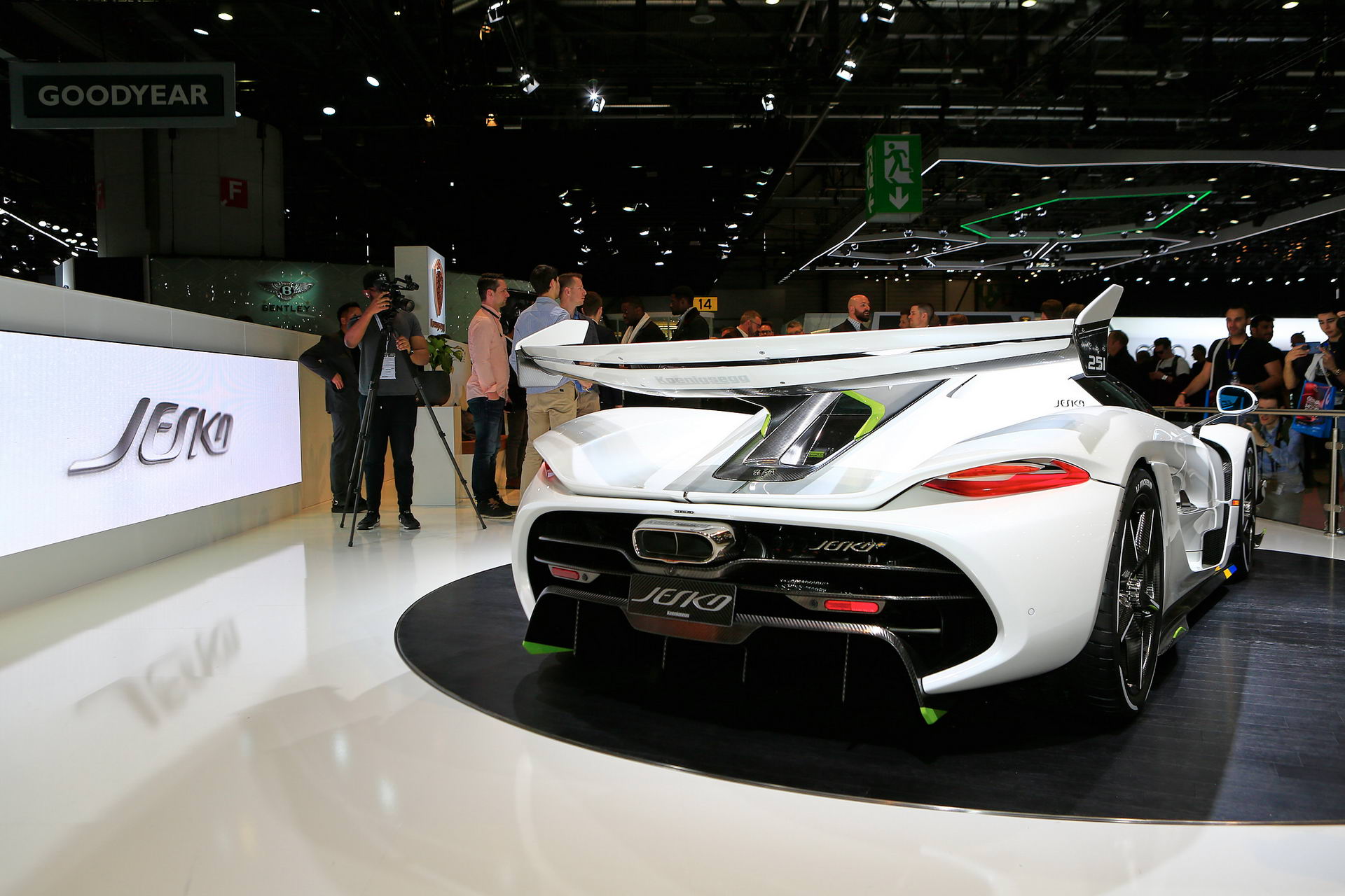 89 Christian von Koenigsegg Details The Jesko’s Innovative ‘Light Speed’ Transmission