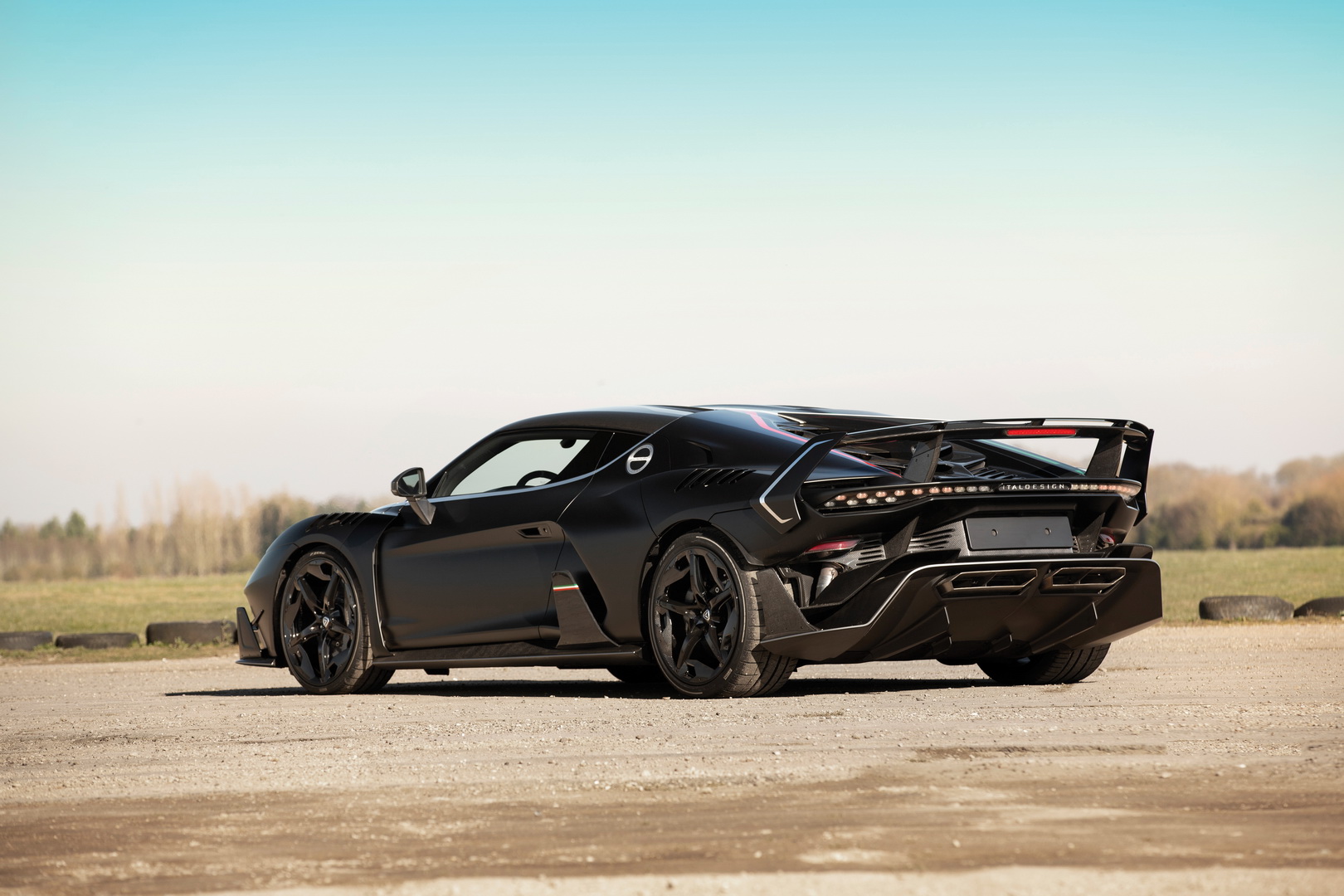 2018 italdesign zerouno 2 Why Not Add An Italdesign ZeroUno To Your Awesome Car Collection?