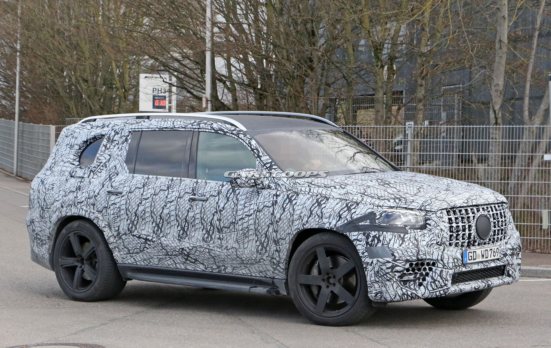Mercedes-AMG-GLS-63-5 2020 Mercedes-AMG GLS 63 Starts Taking Its Camouflage Off