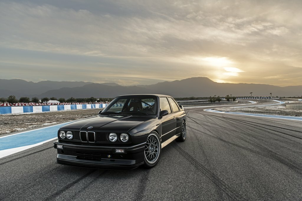 Redux-BMW-E30-M3-3 Redux Does A Singer Not On 911s But BMW’s Iconic E30 M3