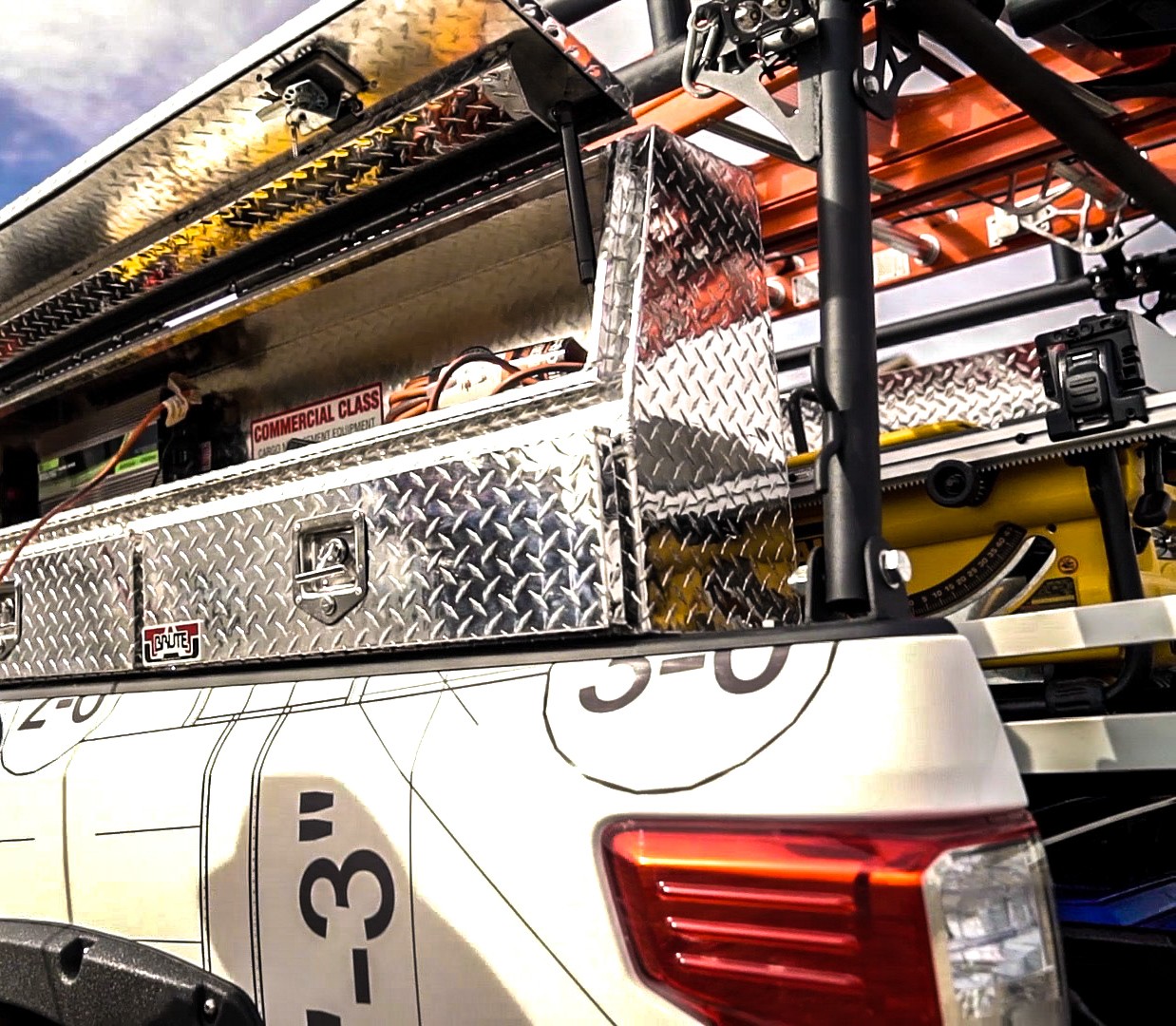 Nissan Titan Ultimate Work Truck-17 Nissan Ultimate Work Titan Is A One-Off Truck For Home Builders