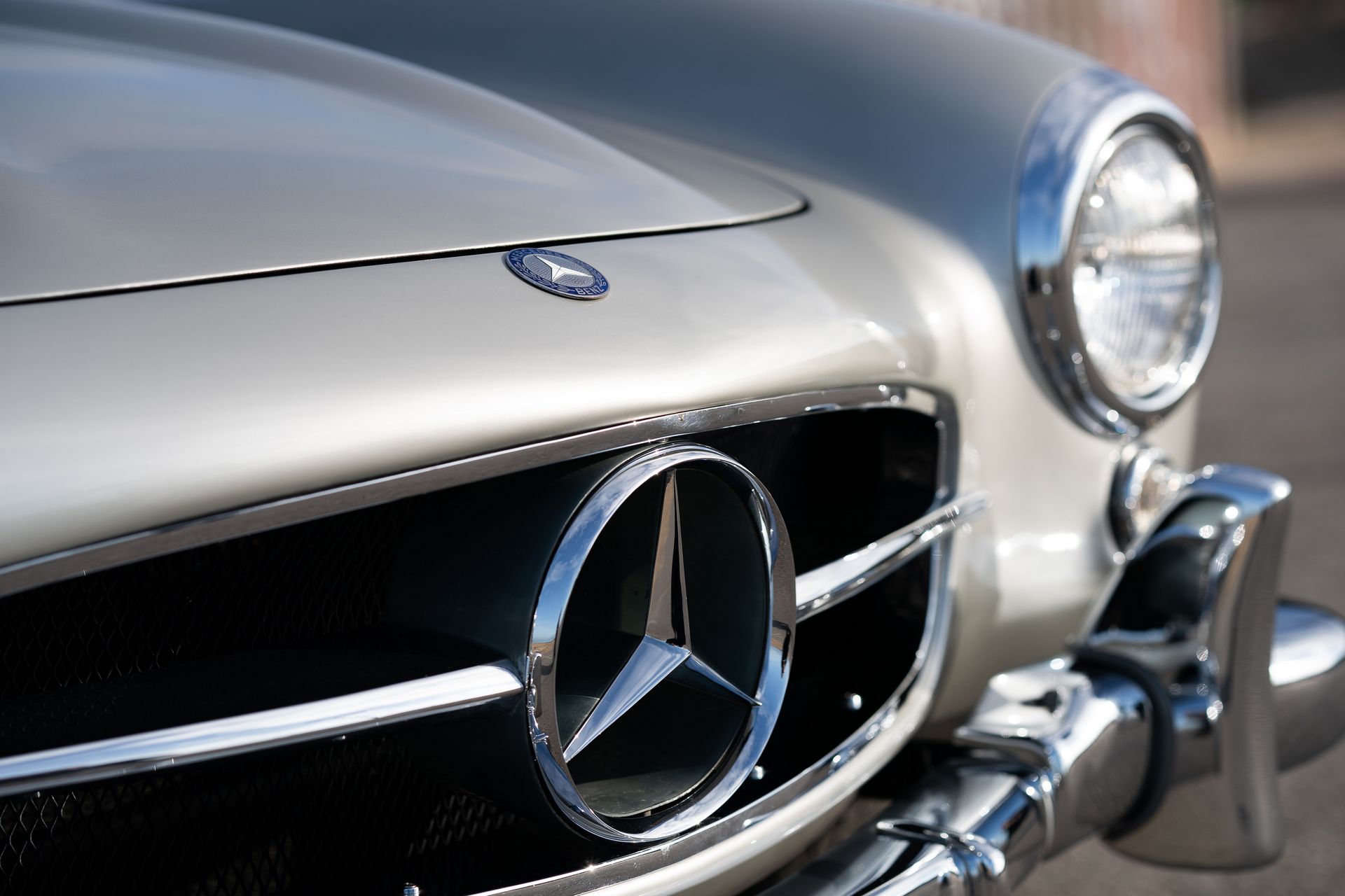 1955-Mercedes-Benz-300SL-13 Maroon 5’s Adam Levine Auctioning Off His Mercedes-Benz 300 SL Gullwing