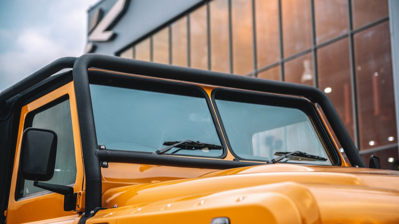 Chelsea-Truck-Company-Homage-II-04 Chelsea Truck’s Defender Homage 2 Puts On A Retro Face And Wide Body Kit