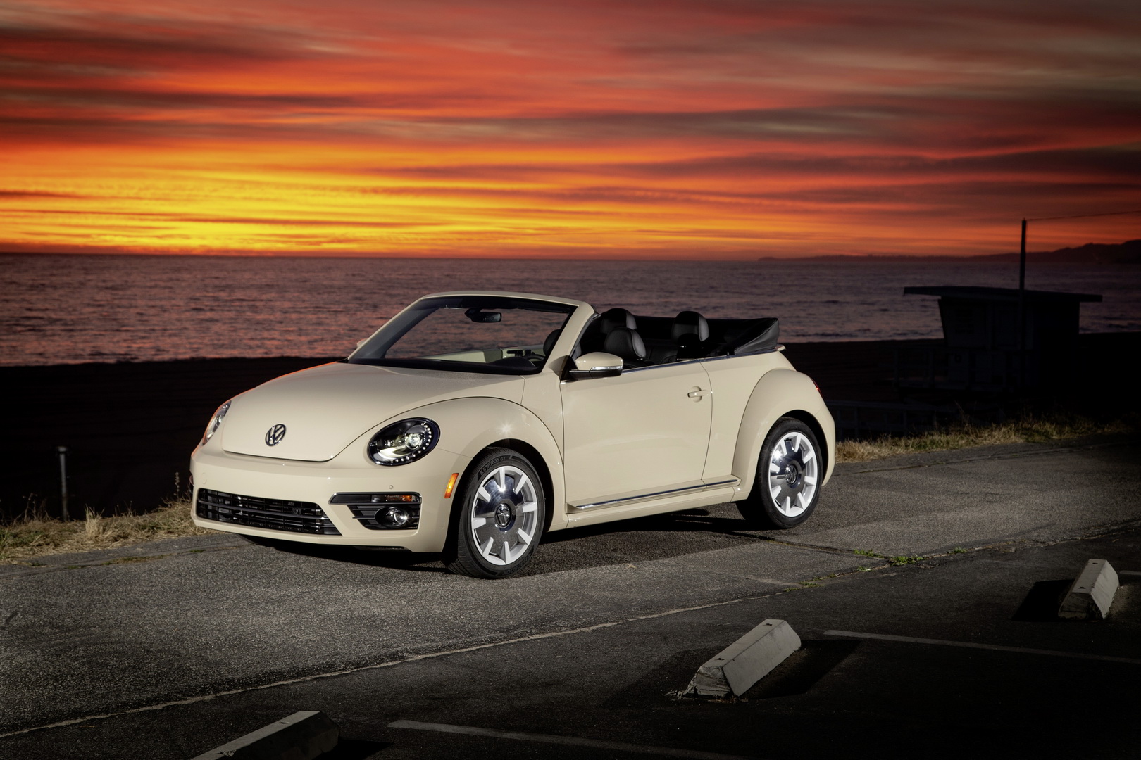 2019 vw beetle final edition 3 Volkswagen Group CEO Says ‘No’ To Electric Beetle