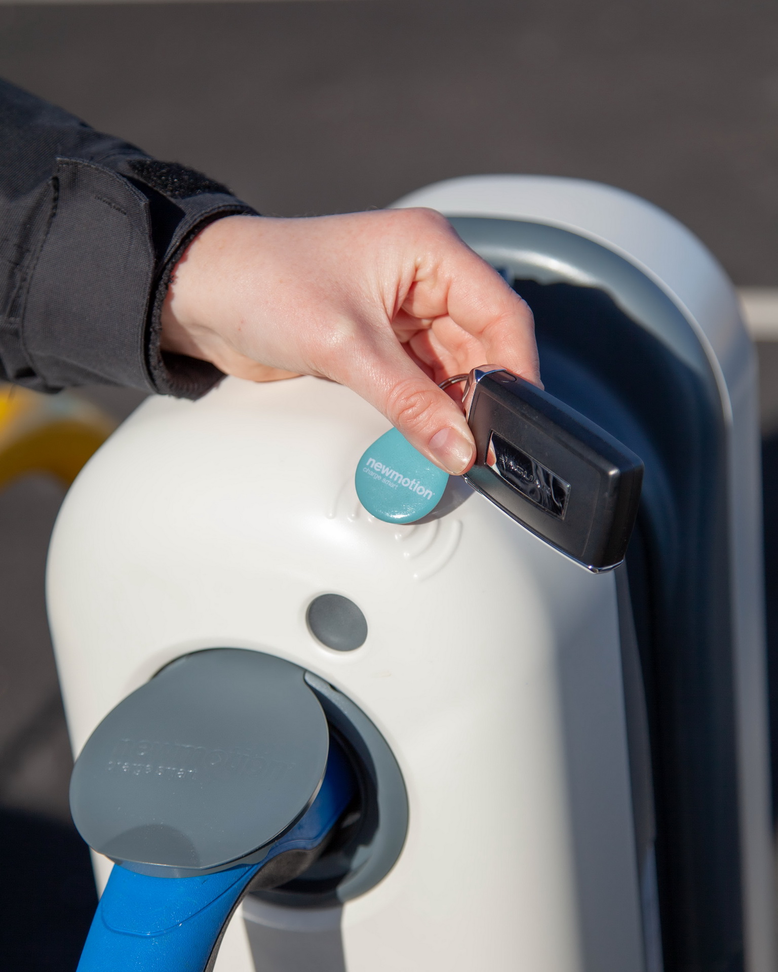 jlr uk largest smart charging network 4 JLR Now Boasts UK’s Largest Smart Charging Facility For EVs