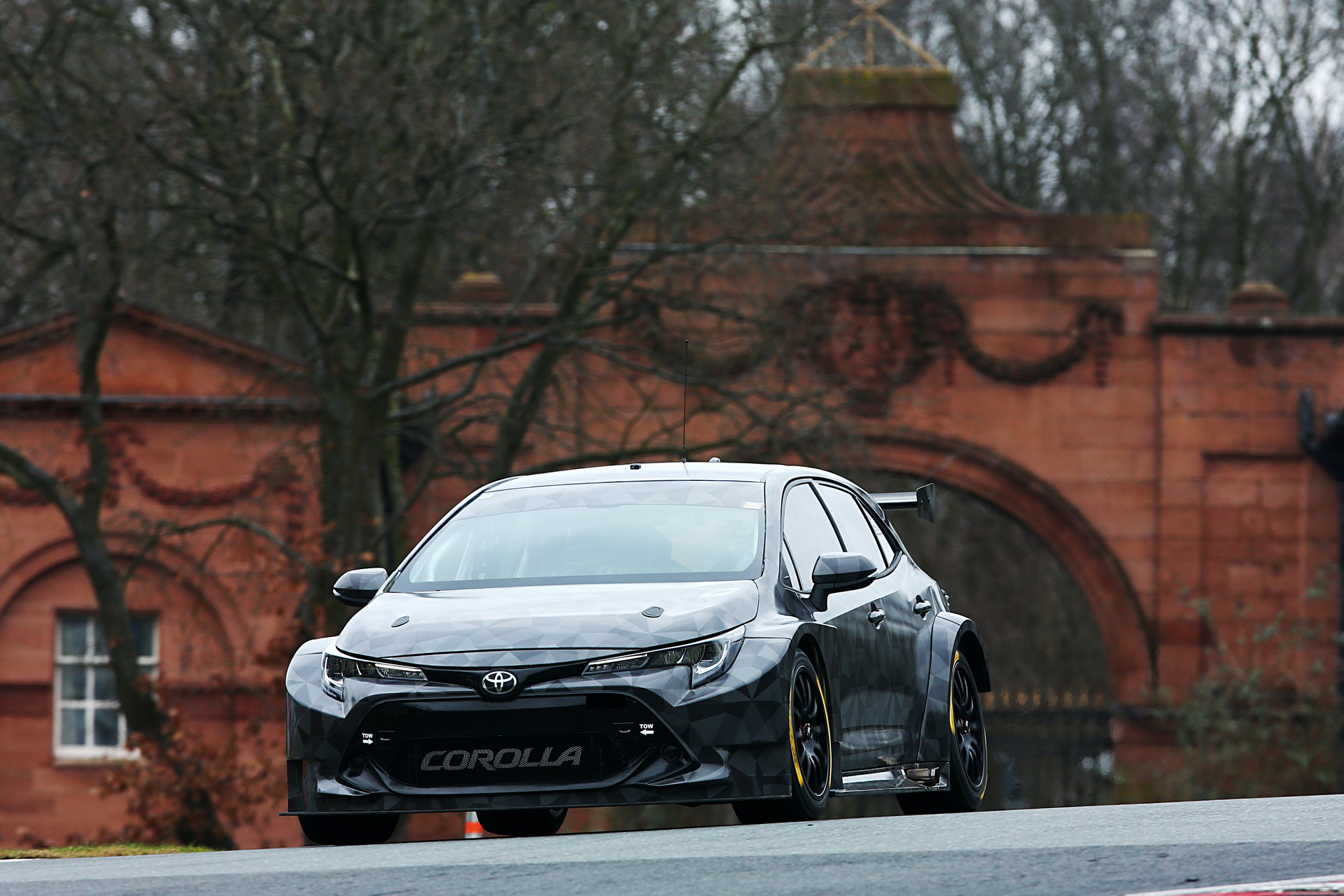 Toyota-BTCC-Corolla-Preseason-06 New Toyota Corolla Touring Race Car Makes Track Debut