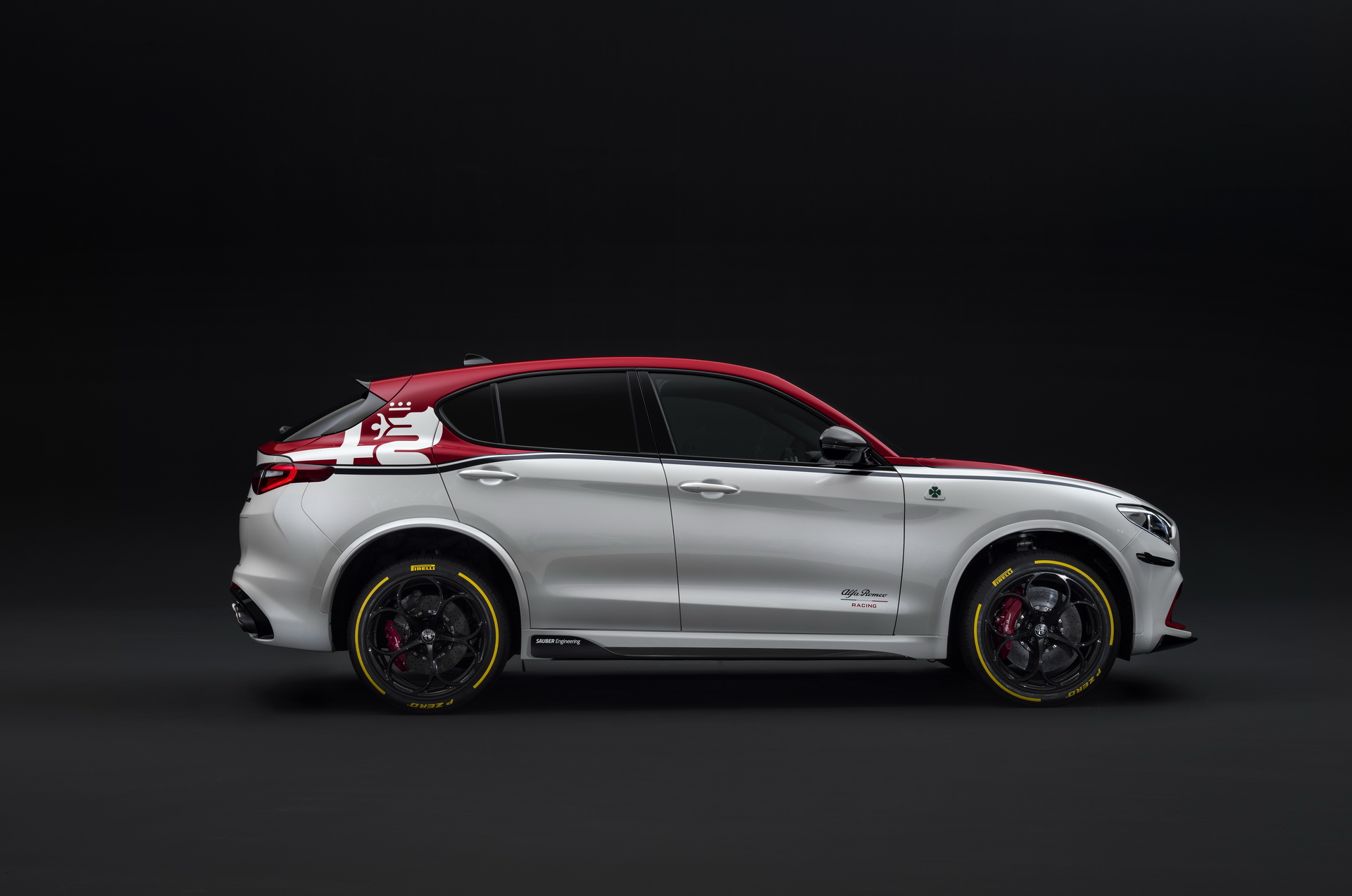 alfa romeo giulia stelvio qv racing 28 Alfa Romeo Giulia And Stelvio QV Racing Editions Reflect Bond With F1