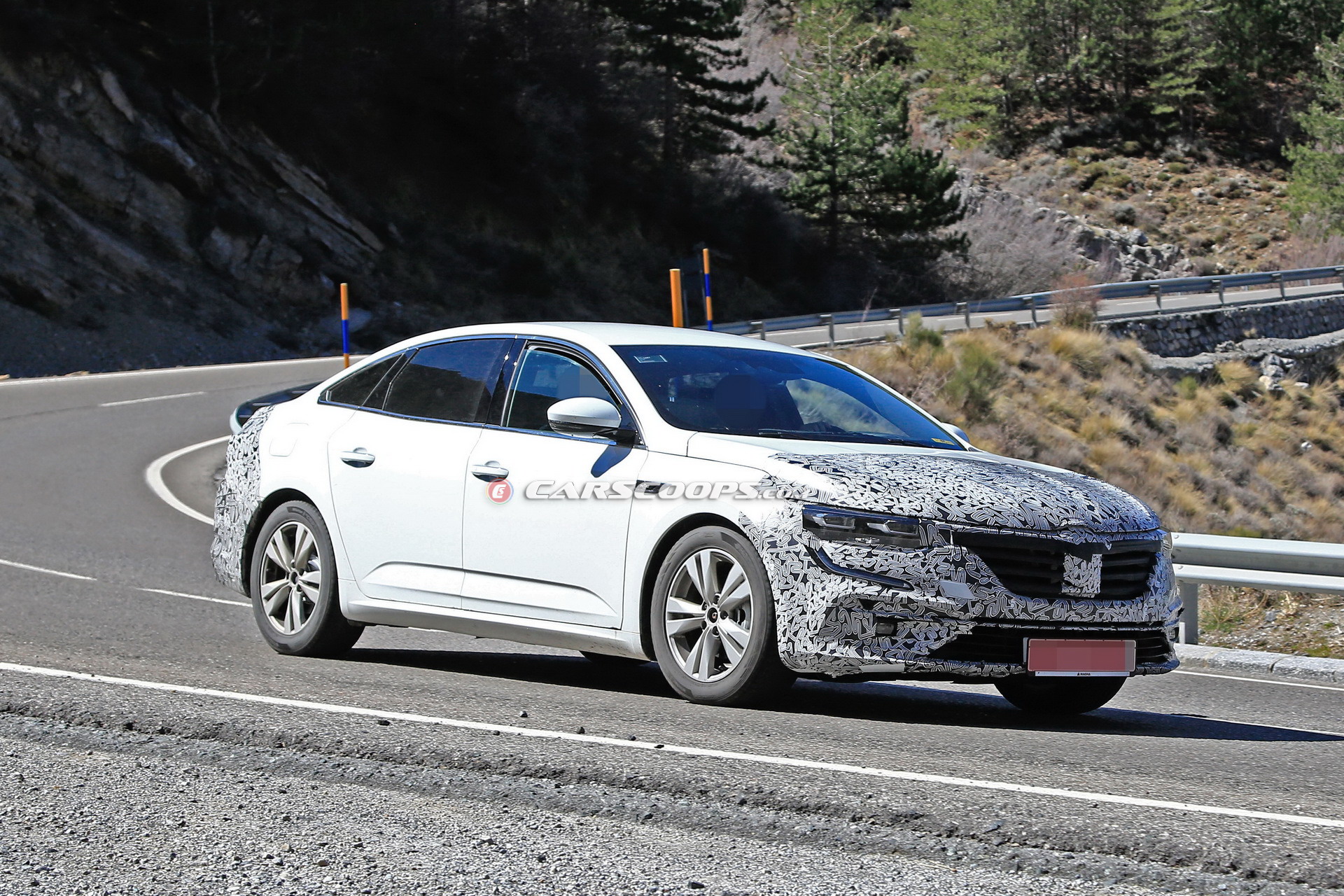 2020 Renault Talisman 8 (2) 2020 Renault Talisman Getting A Mild Mid-Life Makeover