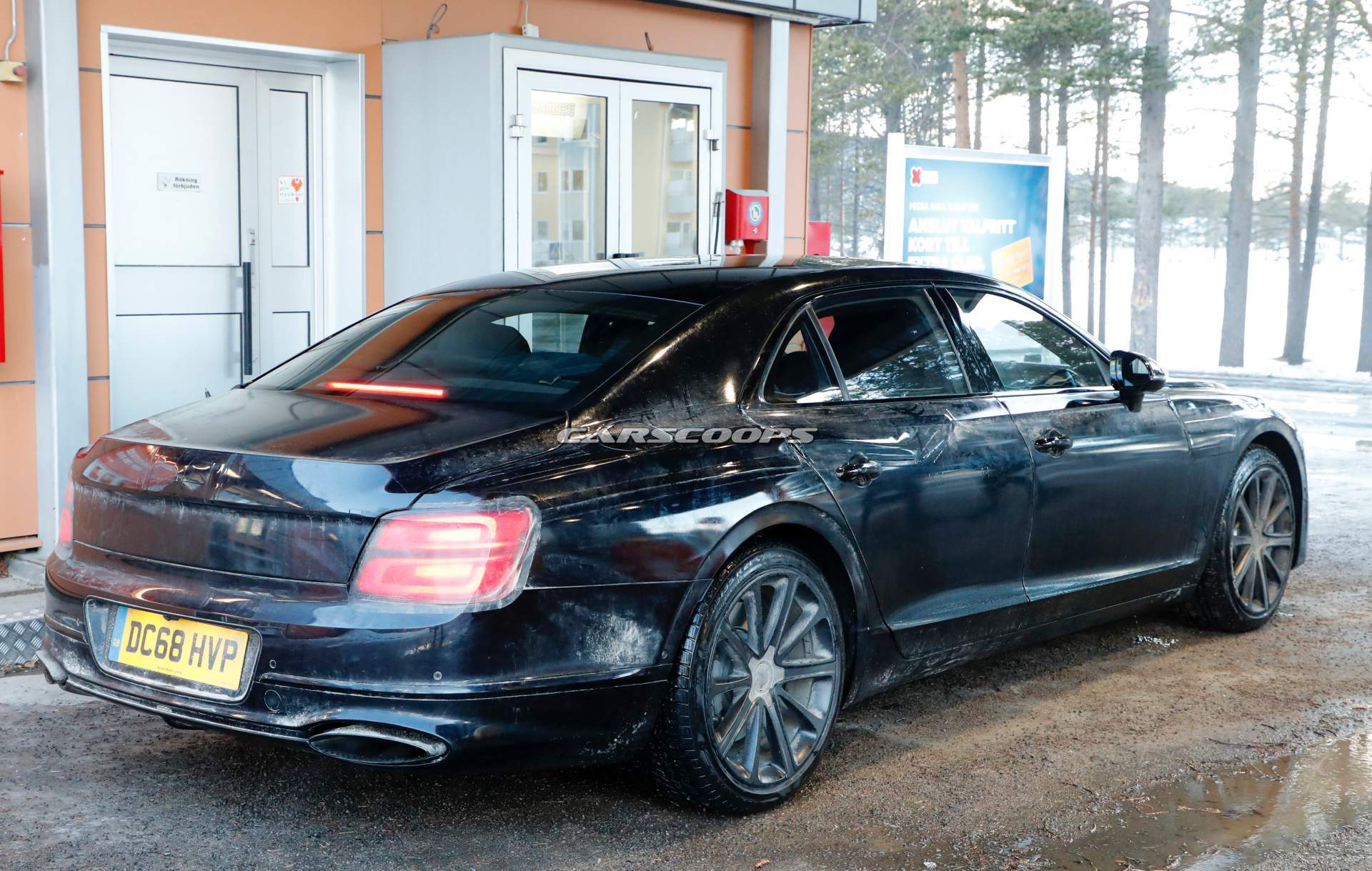 bentley positioning next flying spur higher 11 Bentley Wants New Flying Spur To Give Maybach And AMG S-Class’ A Run For Their Money