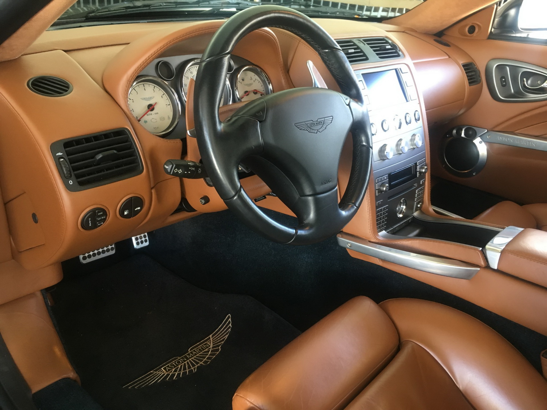 2006 aston martin vanquish s bat auction 46 2006 Aston Martin Vanquish S Rocks BMW Carbon Black Paint