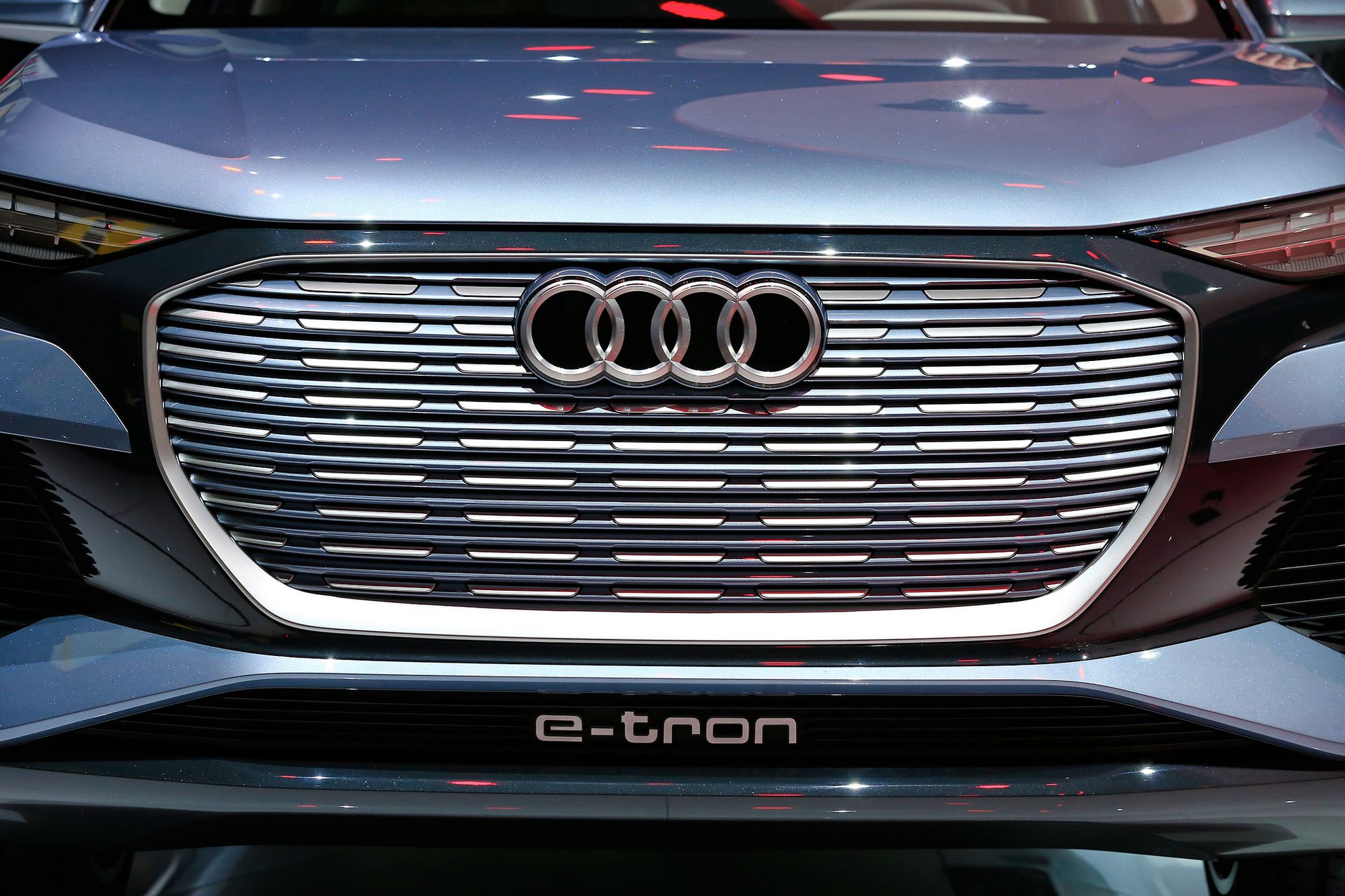Audi-Q4-e-tron-Concept-3 Audi Q4 e-Tron Concept Previews Upcoming All-Electric Compact SUV