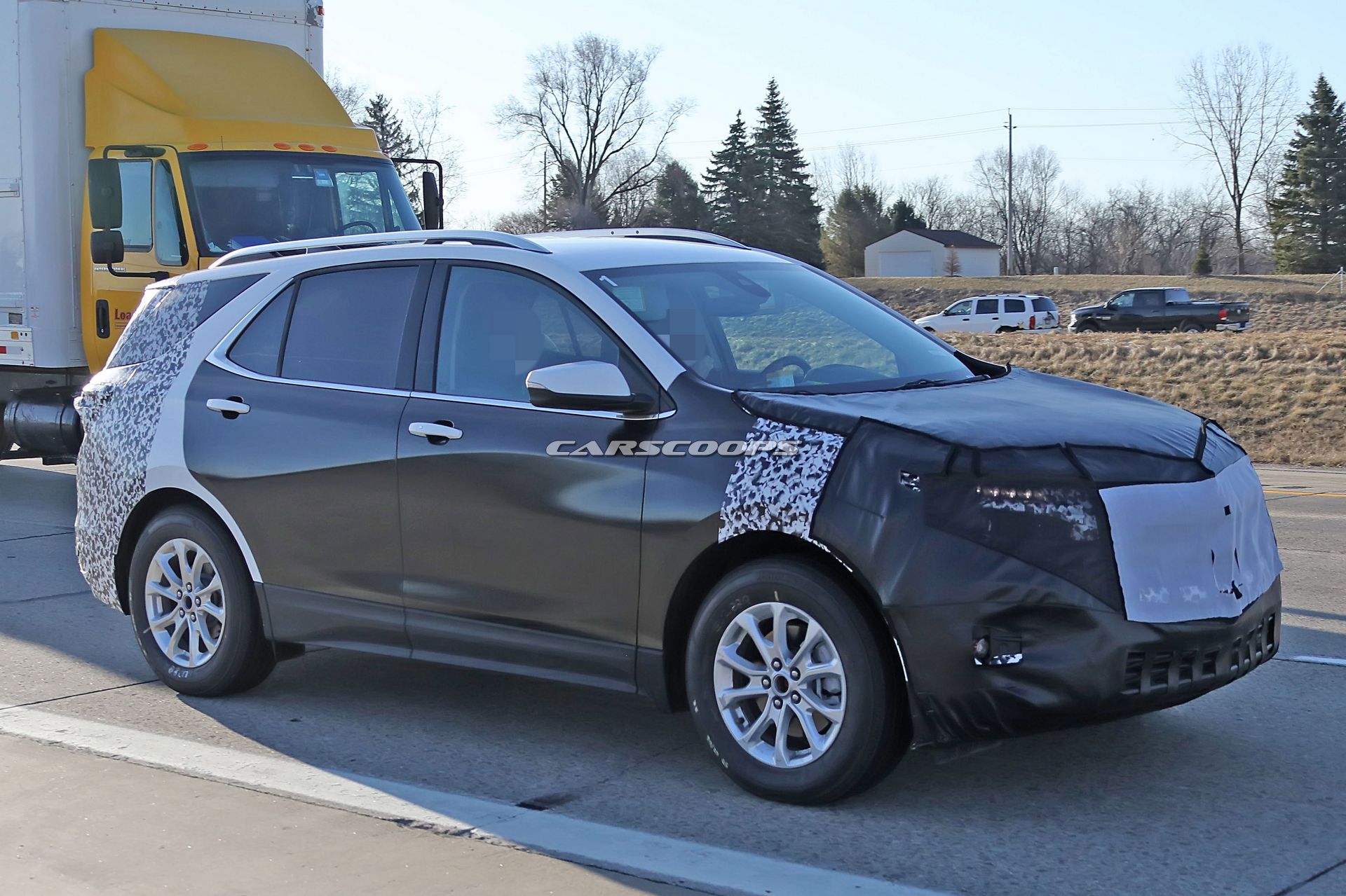 Chevrolet-Equinox-Spy-Shots-13 Facelifted Chevrolet Equinox To Have A Blazer-Inspired Front End