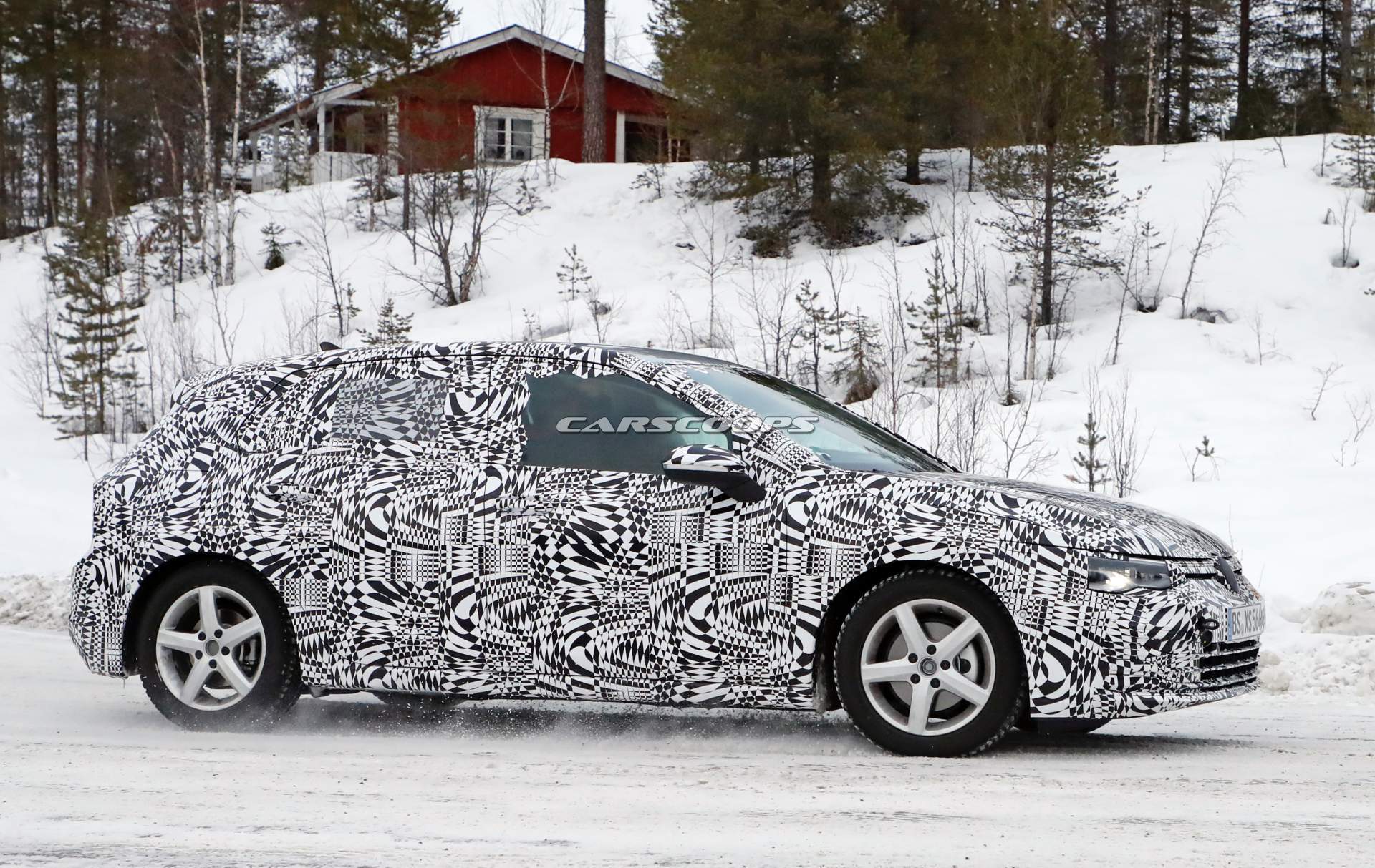 2020 VW Golf spy shots 8 2020 VW Golf Mk8 Insists On Camo Despite Being Caught Completely Undisguised