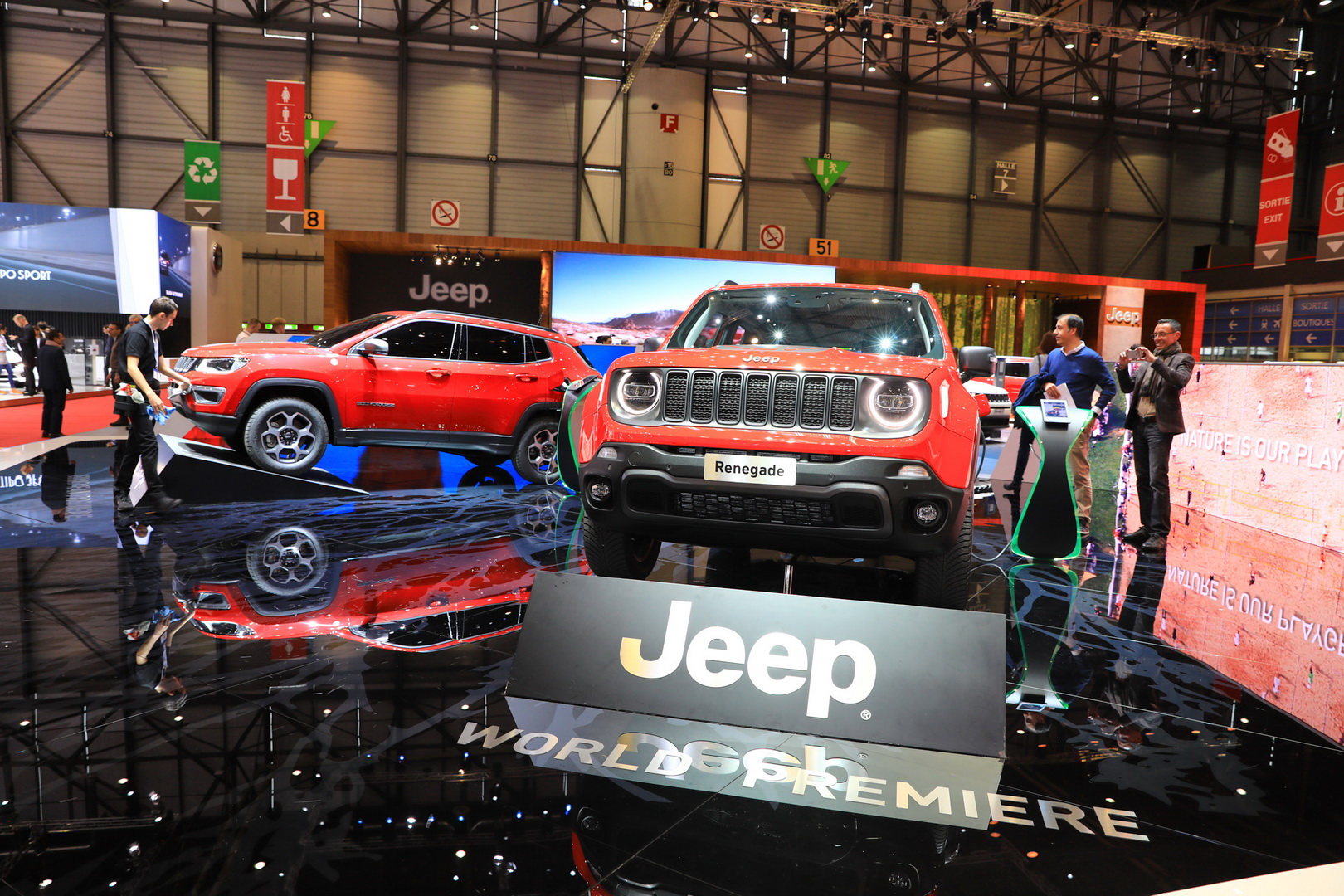 2019 jeep renegade compass phev geneva show 15 New Jeep Renegade And Compass Plug-In Hybrids With Up To 237HP