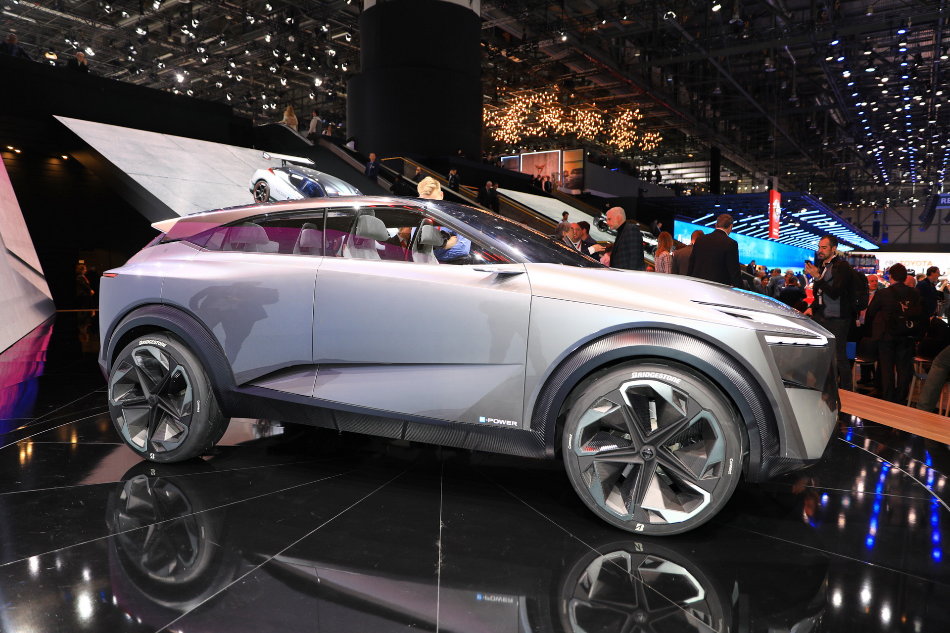 nissan unveils imq concept geneva 10 Nissan IMQ Concept Gives Us A Glimpse Of Its Future Crossovers