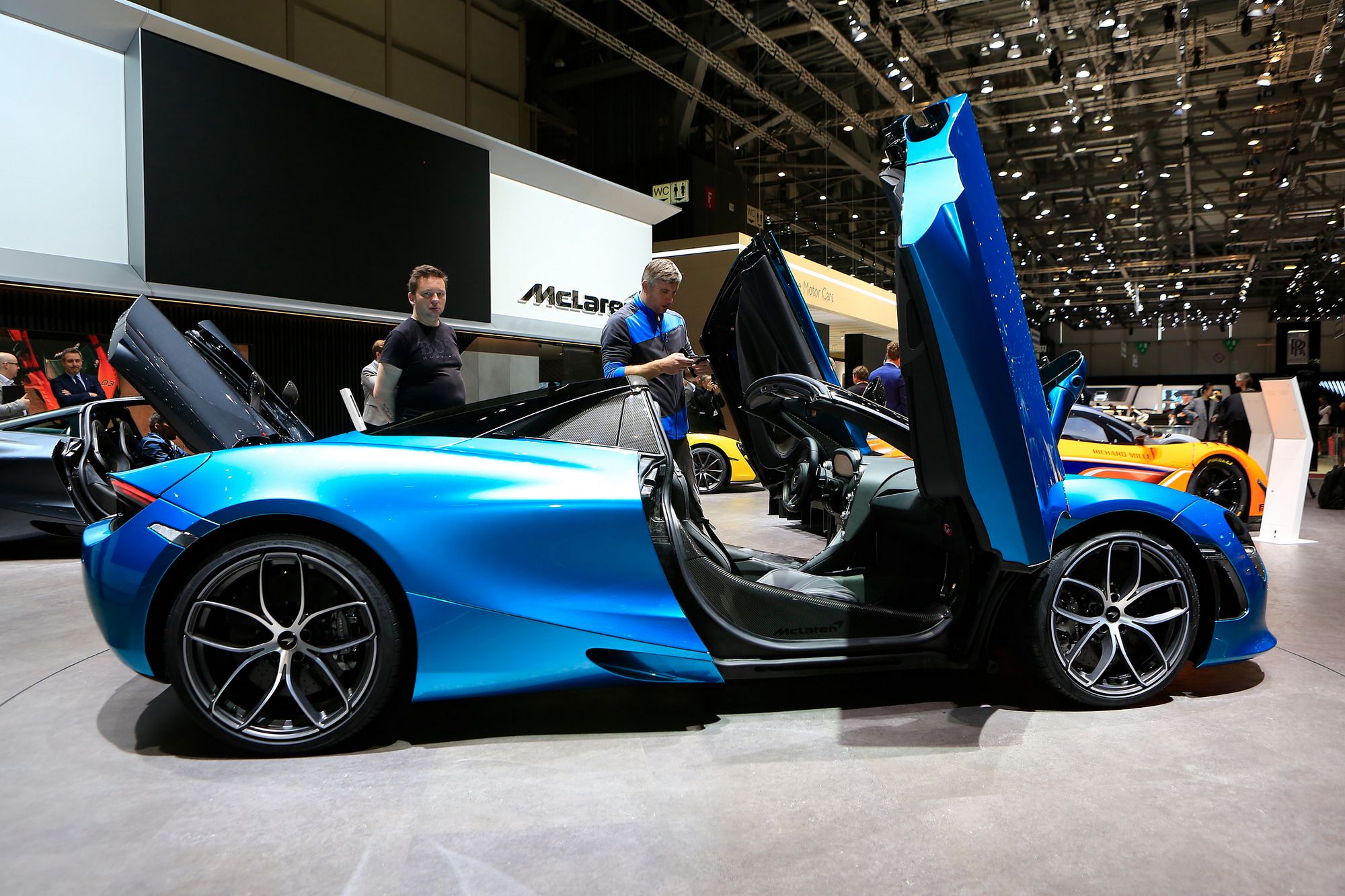McLaren-720S-Spider-Geneva-14 McLaren 720S Spider Is Even More Stylish Than The Coupe