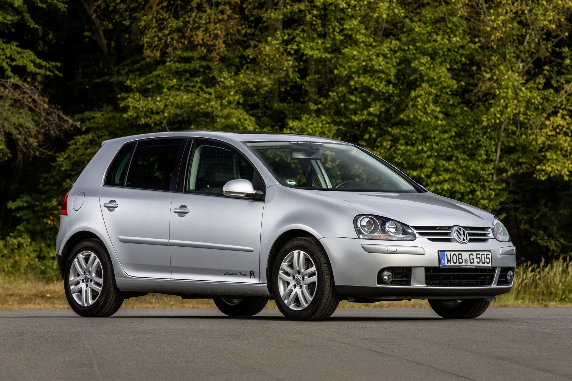 VW-Golf-MK5-01 VW Is Selling A New Golf Every 41 Seconds For 45 Years Now