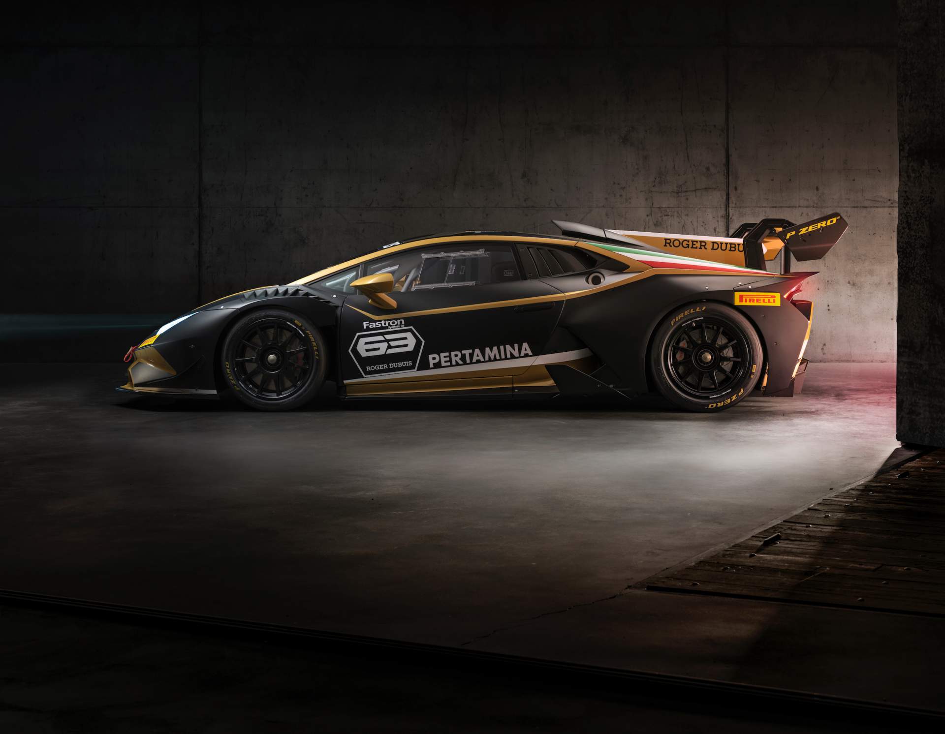 Lamborghini Huracan Super Trofeo Evo Collector 2019 4 Lamborghini Drops Watch-Themed Huracan Super Trofeo Evo Collector 2019 Edition