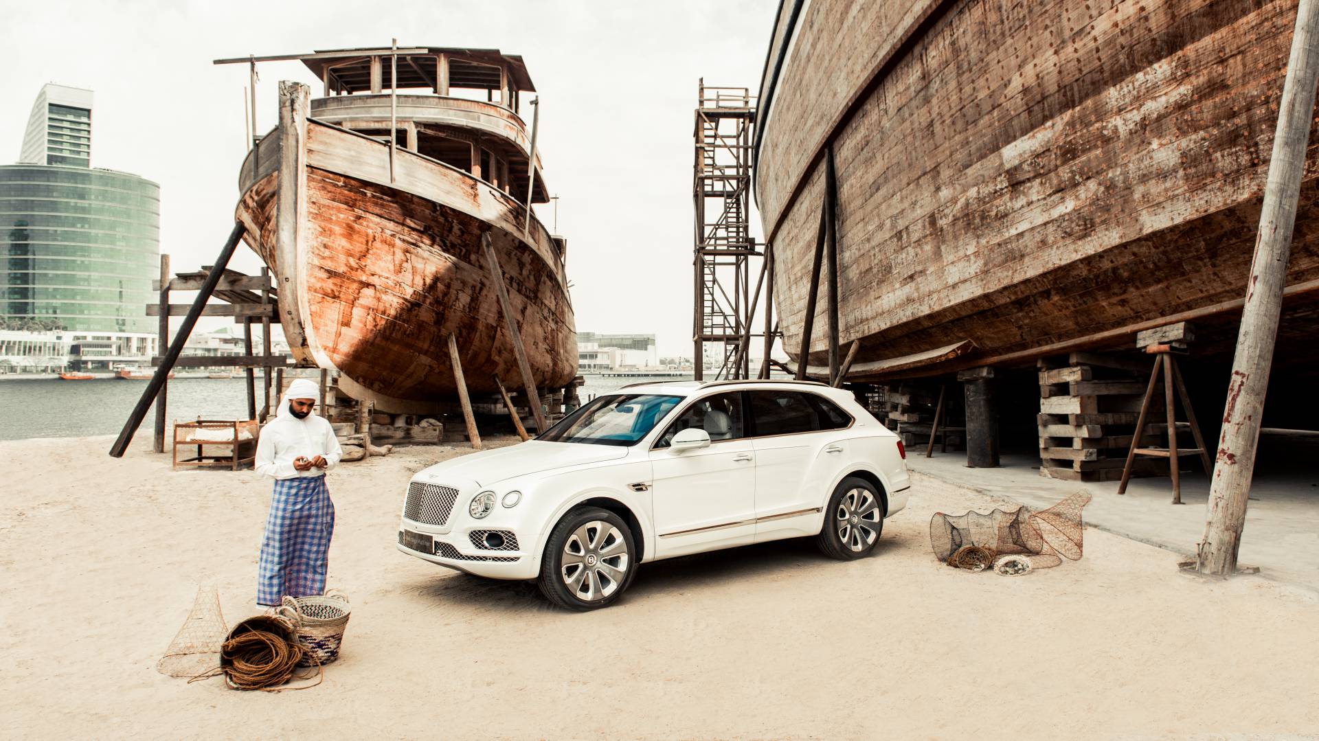 Bentley Bentayga Pearl of the Gulf by Mulliner 10 Middle East Customer Commissions Five “Pearl Of The Gulf” Bentley Bentaygas