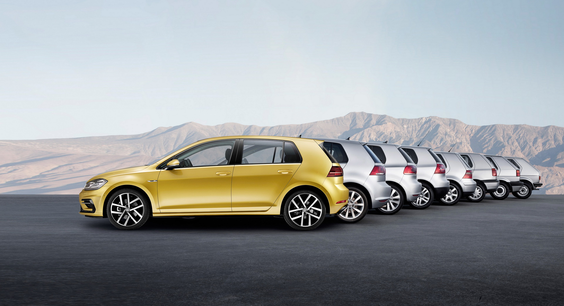 Der neue Volkswagen Golf VW Is Selling A New Golf Every 41 Seconds For 45 Years Now