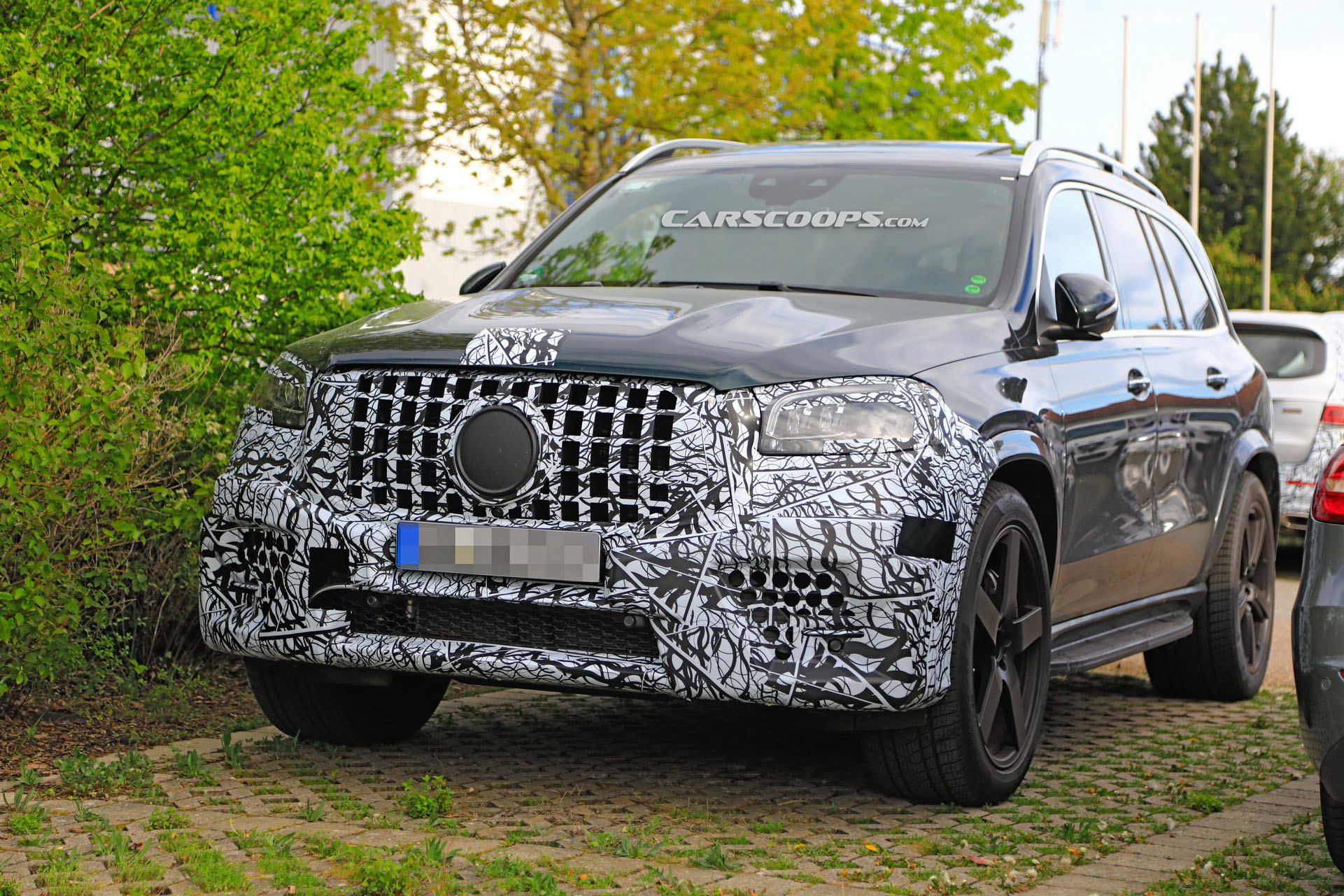 2020 Mercedes-AMG GLS 63 3 copy 2020 Mercedes-AMG GLS 63 Starts Taking Its Camouflage Off