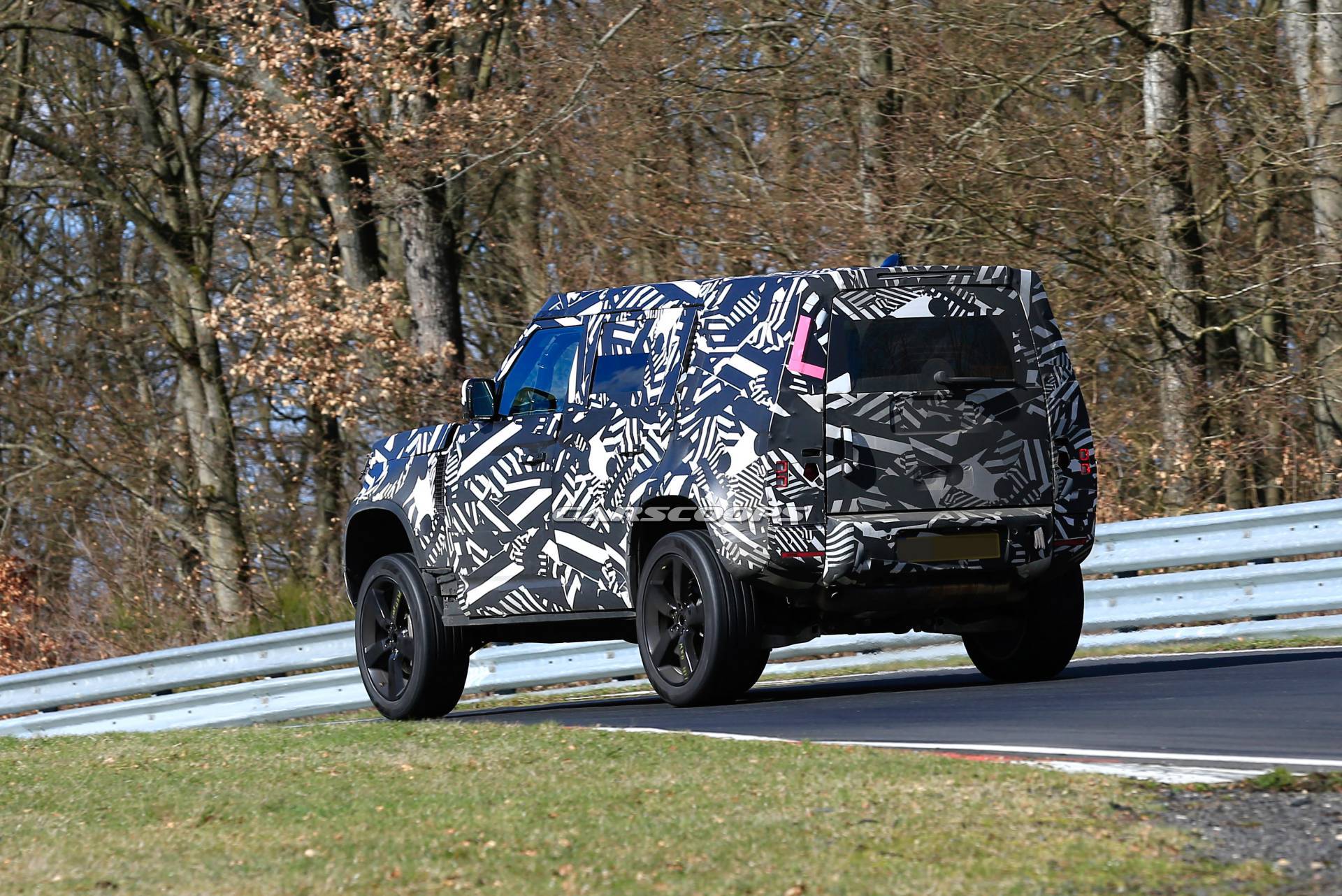 2020 Land Rover Defender spy shots at the Nurburgring 9 2020 Land Rover Defender 110 Polishing Its Road Manners At The ‘Ring