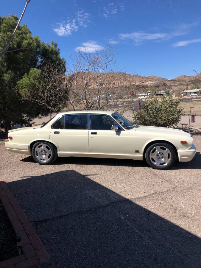 Jaguar-XJ12-TWR-10 Limited-Edition 1986 Jaguar XJ12 TWR Is One Way To Make An Impression