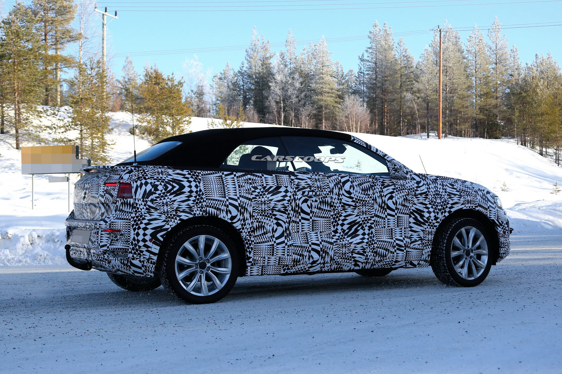 VW-T-Roc-Convertible-Scoop-07 2020 VW T-Roc Convertible Is Nearly Ready For Its Debut