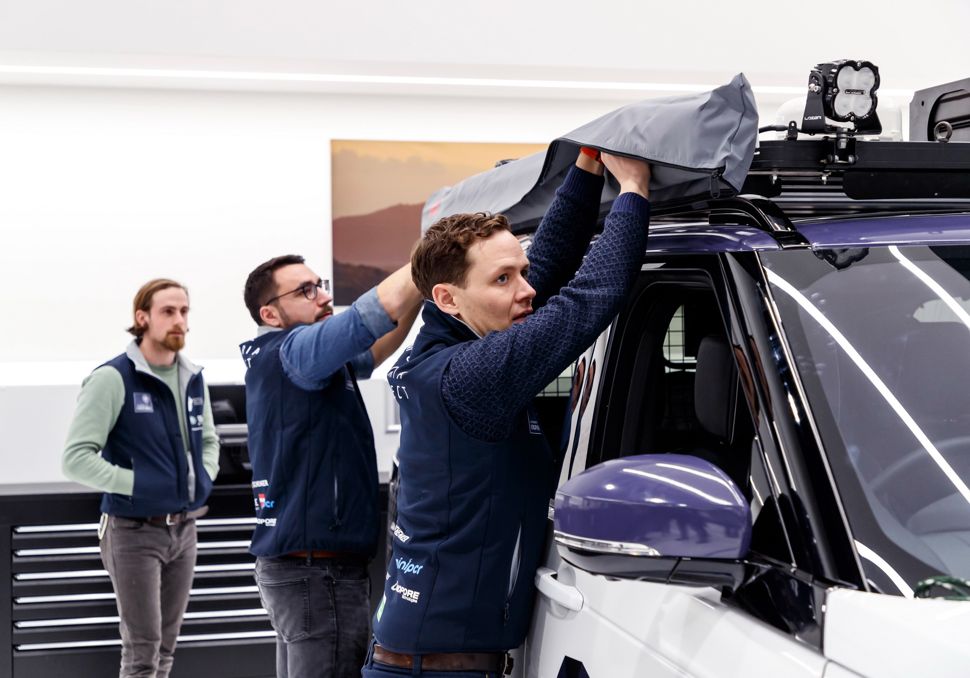 land rover discovery mobile malaria project 12 SVO-Kitted Land Rover Discovery Embarks On Humanitarian Expedition