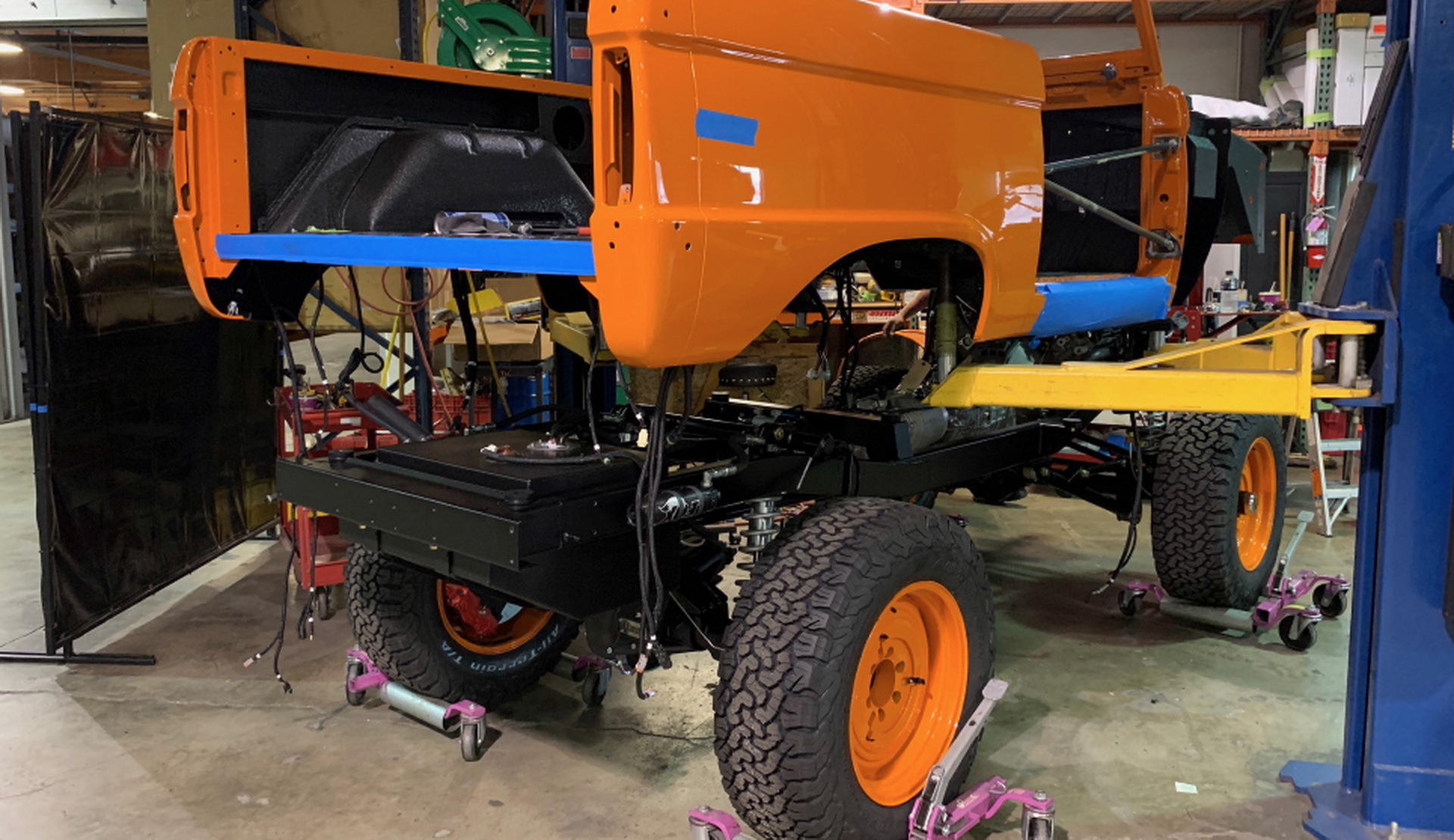 Ford_Bronco_ICON_Old_School_29 Want A Fresh ICON Ford Bronco But Can’t Wait For 2 Years? Here’s Your Chance