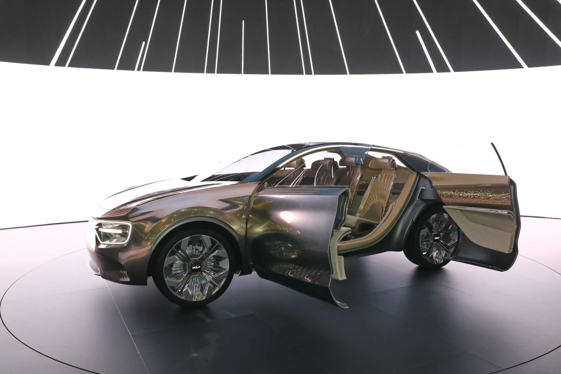 Imagine by Kia Concept at 2019 Geneva Motor Show 47 “Imagine by Kia” Concept Is Geneva’s Biggest Troll