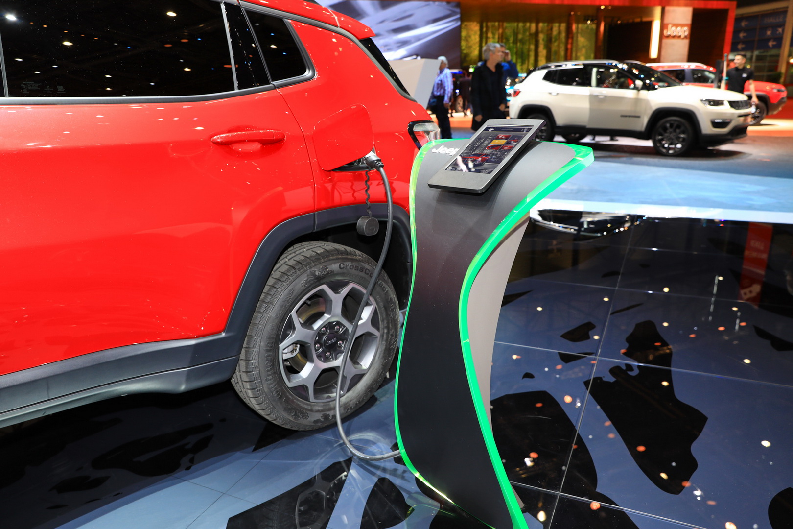 2019 jeep renegade compass phev geneva show 6 New Jeep Renegade And Compass Plug-In Hybrids With Up To 237HP