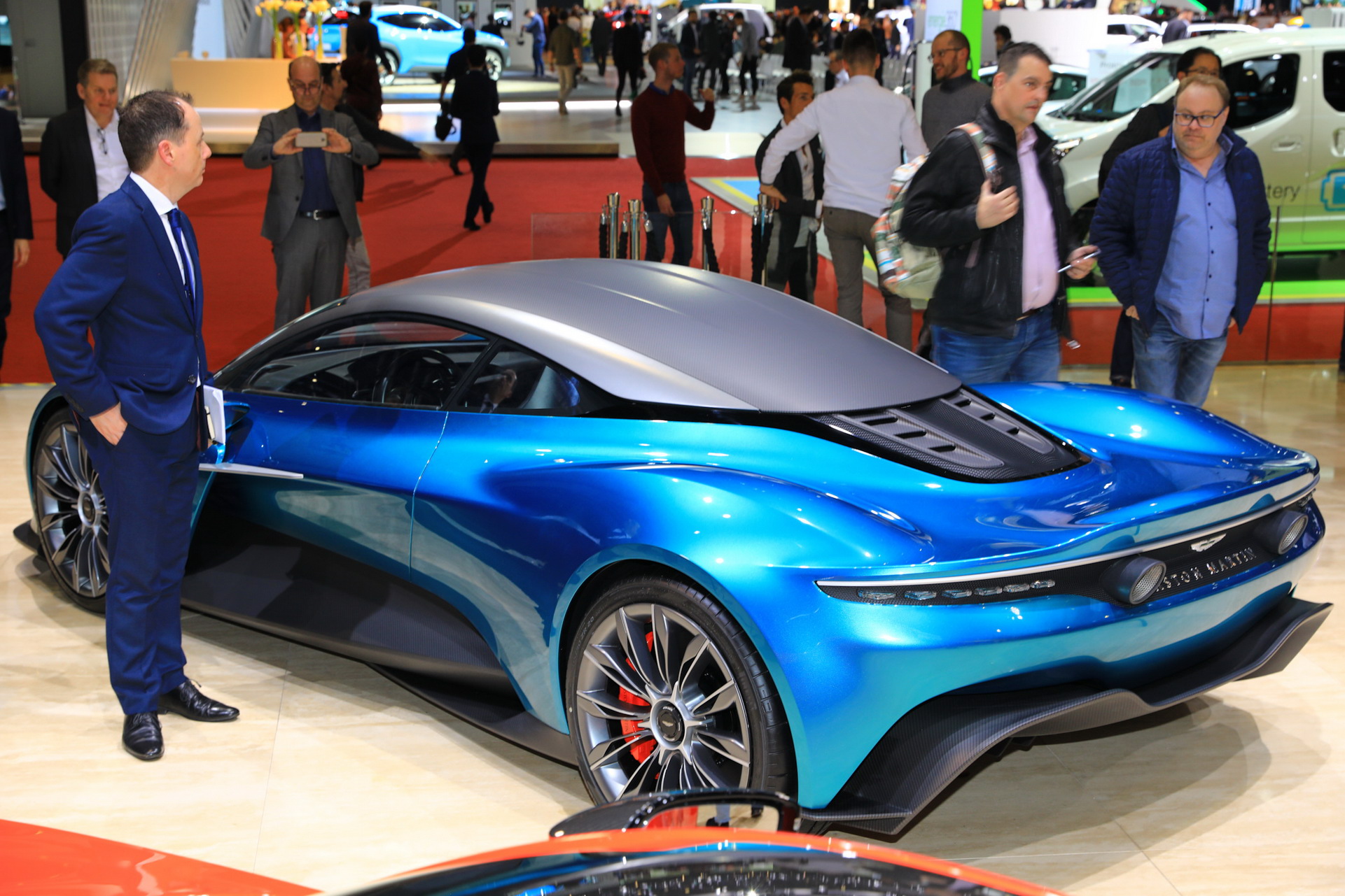 Aston Martin Vanquish Concept 21 Aston Martin Vanquish Vision Concept Is A McLaren 720S And Ferrari F8 Tributo Rival