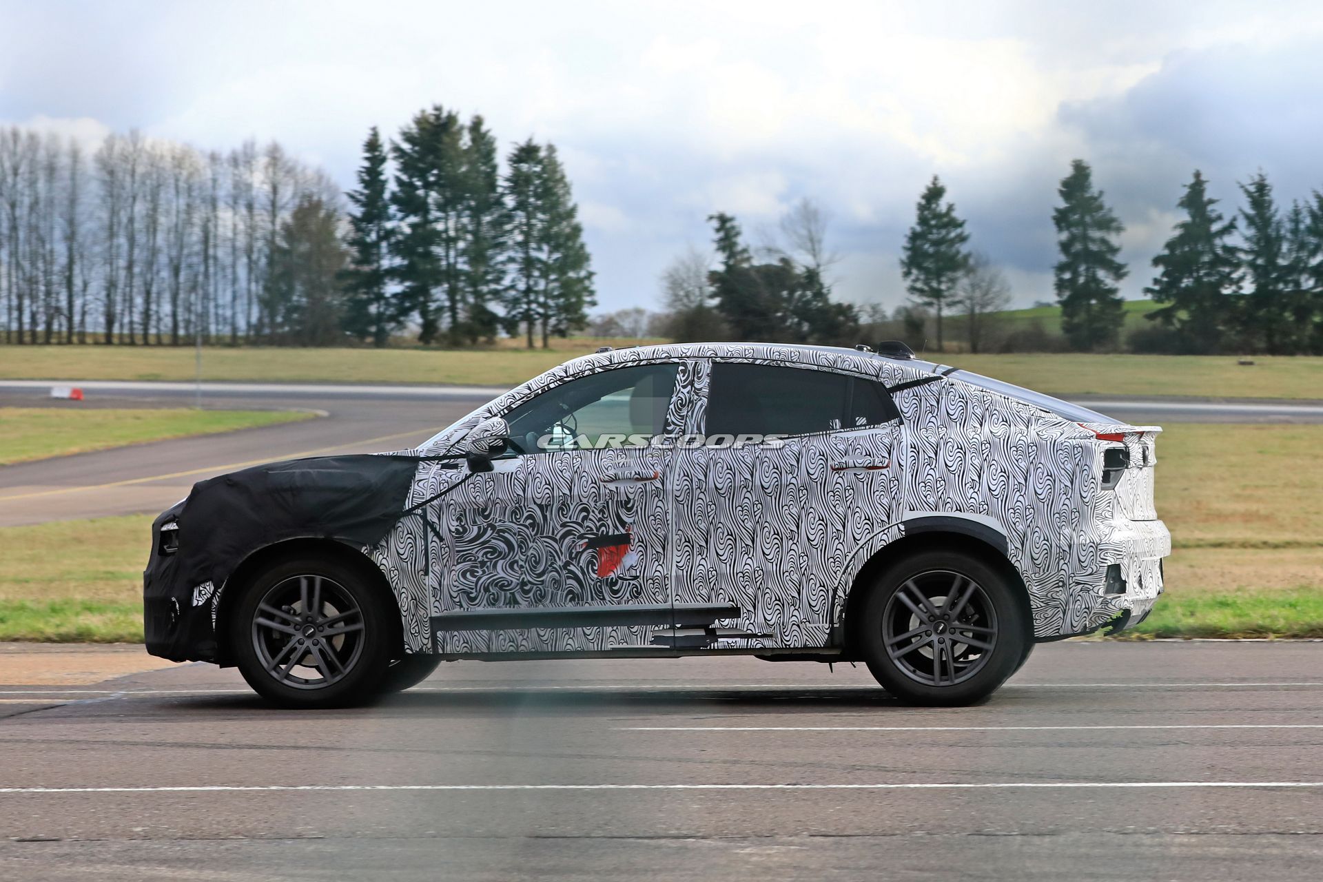 Lynk-And-Co-01-Coupe-14 Lynk & Co 05 SUV Coupe Set To Become The Sportier Sibling Of The 01