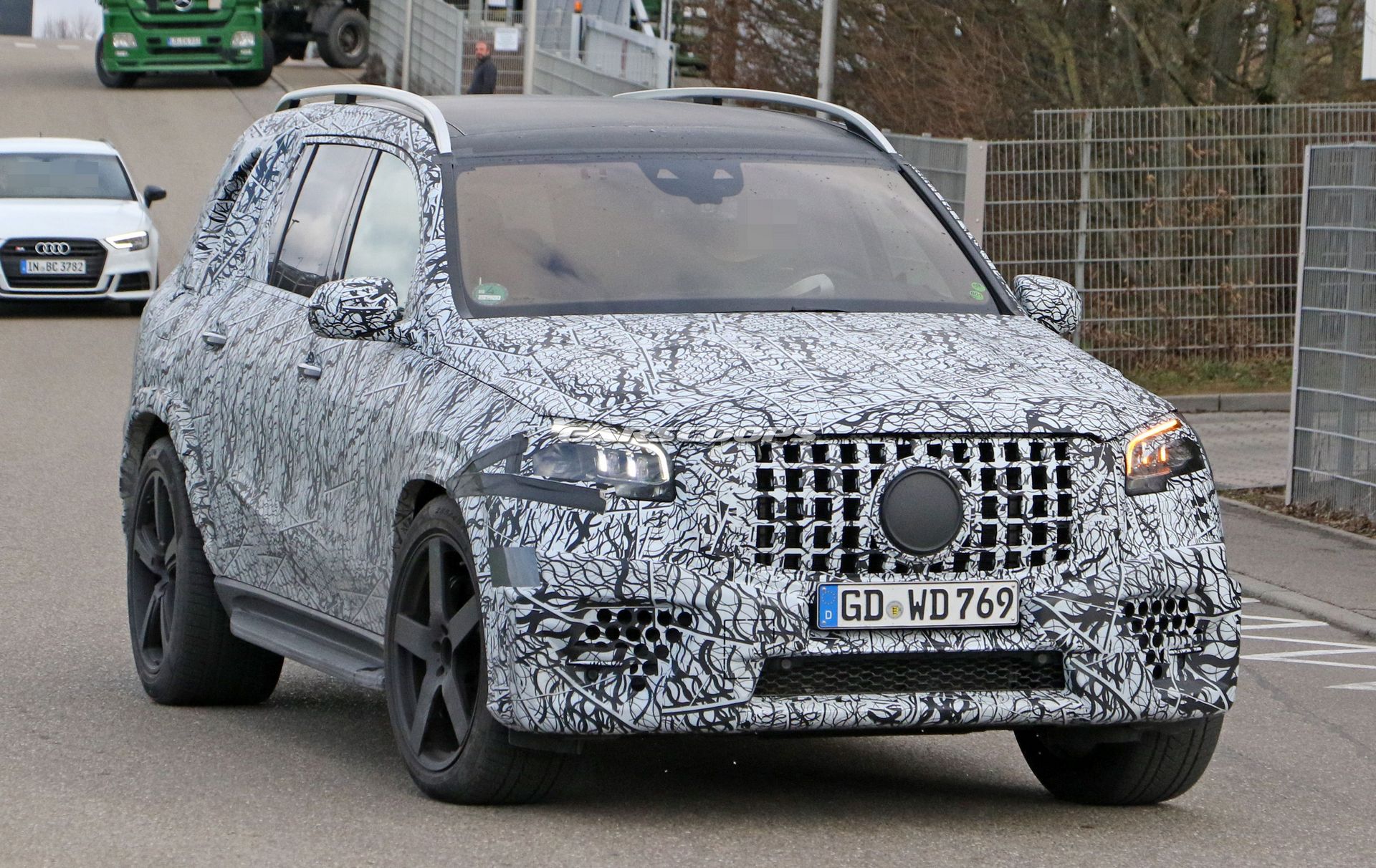 Mercedes-AMG-GLS-63-4 2020 Mercedes-AMG GLS 63 Starts Taking Its Camouflage Off