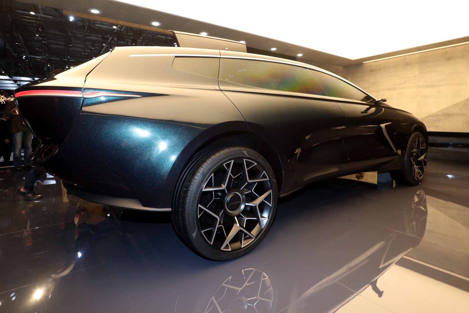 2019 lagonda all-terrain concept live pics 6 Lagonda All-Terrain Electric SUV Concept Is A Photographer’s Nightmare