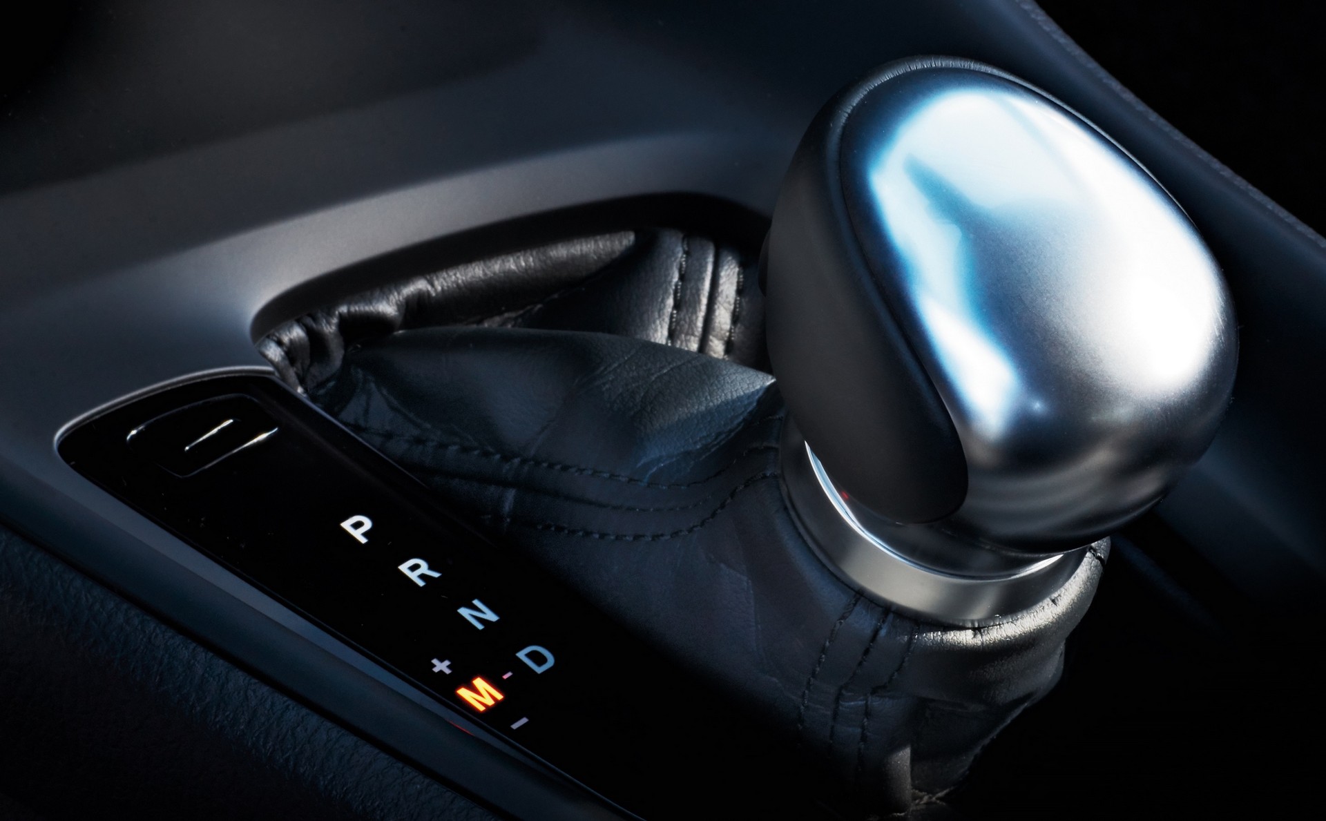 2019-Toyota-C-HR-7 2019 Toyota C-HR Gets Significant Price Cut, But No Optional All-Wheel Drive