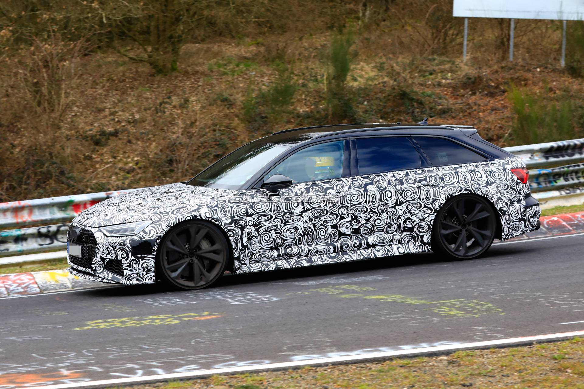 2020 Audi RS6 Avant spy shots 24 2020 Audi RS6 Avant Introduces Us To Final Production Body, Unique Headlights