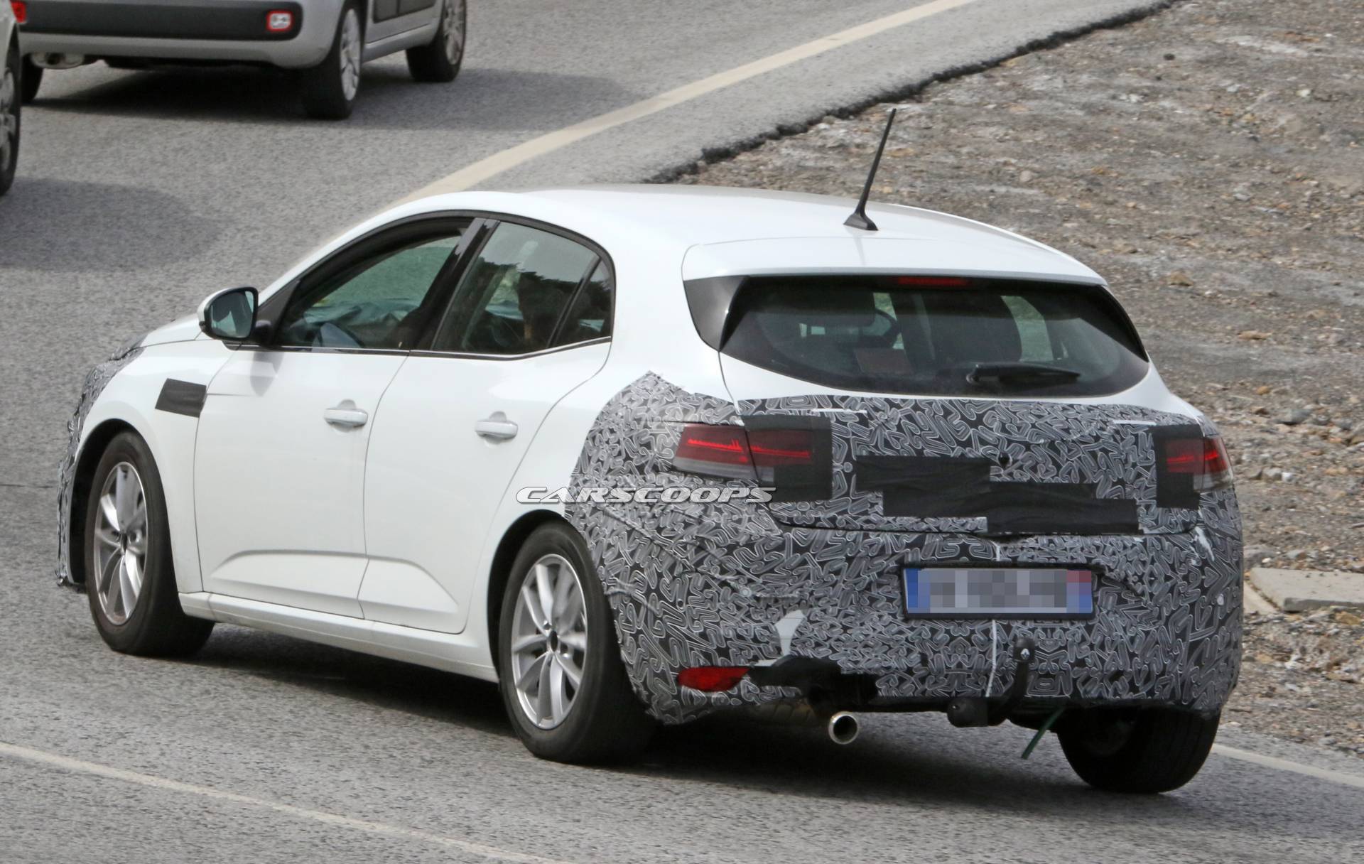 2020 Renault Megane facelift spy shots 9 2020 Renault Megane Is Up For A Facelift And It’s Coming To Frankfurt Show